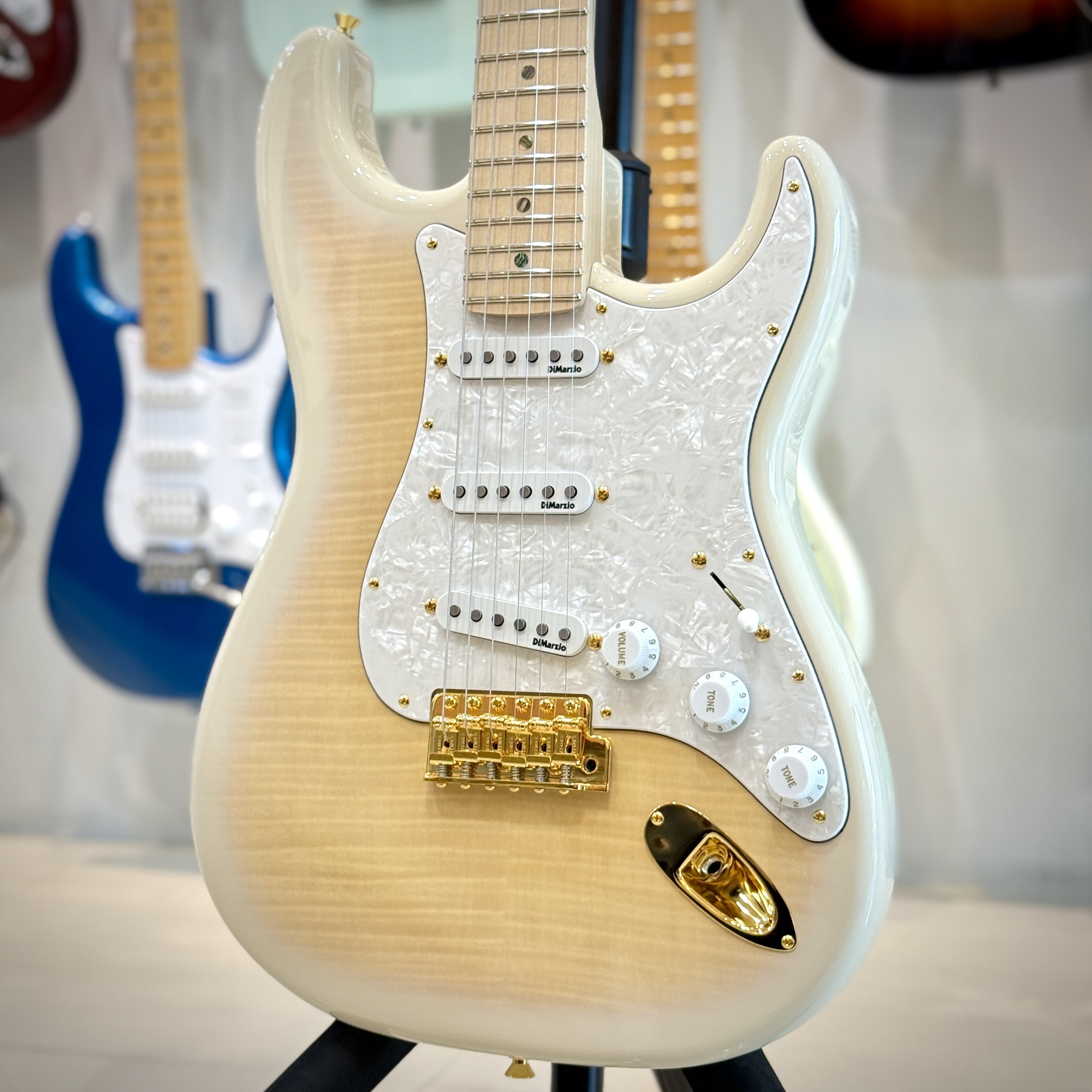 Fender FENDER MIJ RICHIE KOTZEN STRATOCASTER MN TRANSPARENT WHITE BURST 簽名款電吉他 第 5 張圖片｜三峽吉他 / Bass