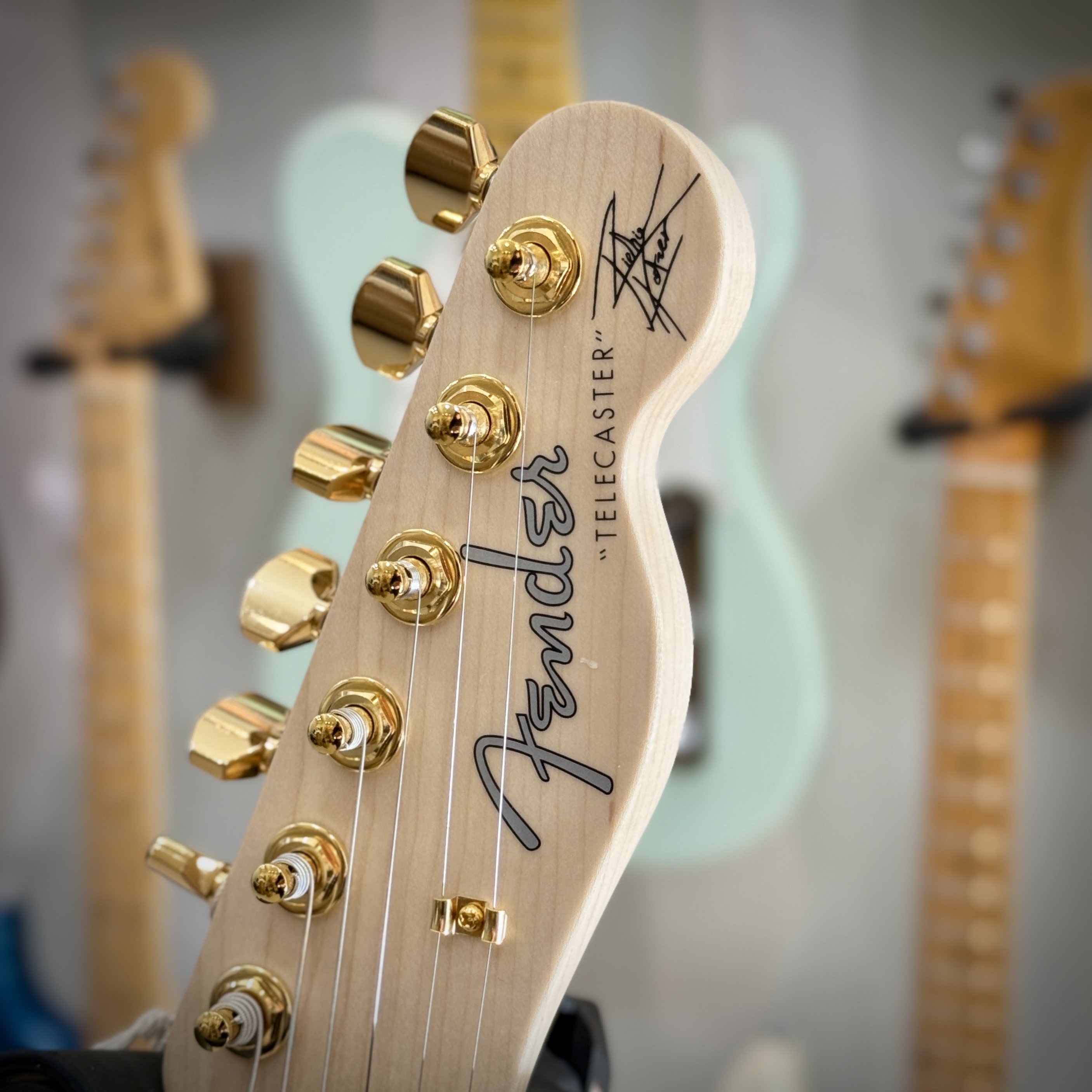 Fender FENDER MIJ RICHIE KOTZEN TELECASTER MN BROWN SUNBURST 簽名款電吉他 第 2 張圖片｜三峽吉他 / Bass