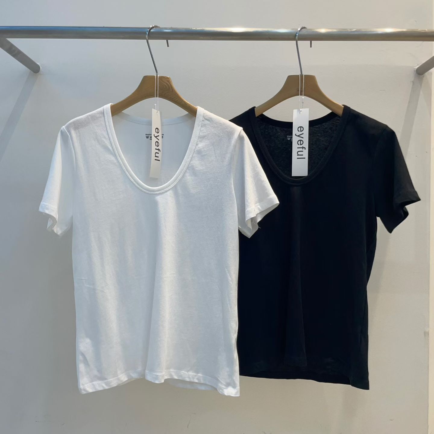 EY6020 大U領貼膚修身上衣