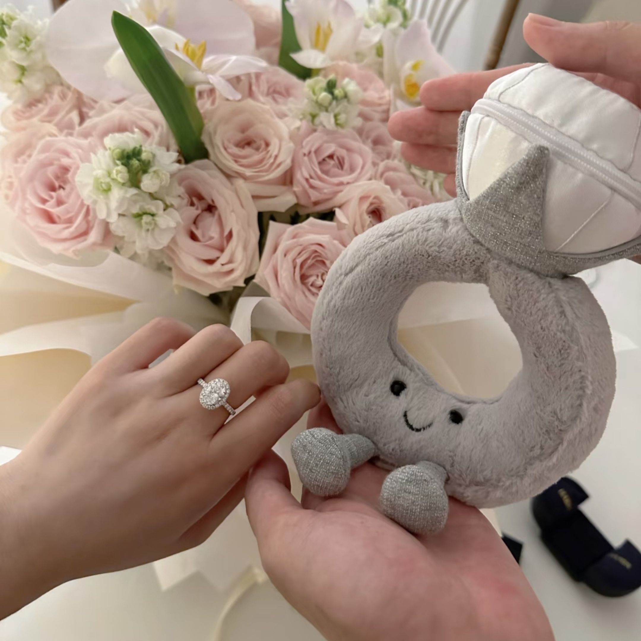 NICEDAY 代購 Jellycat 鑽戒 情人節禮物 告白 玩偶 絨毛 娃娃 A2DIR