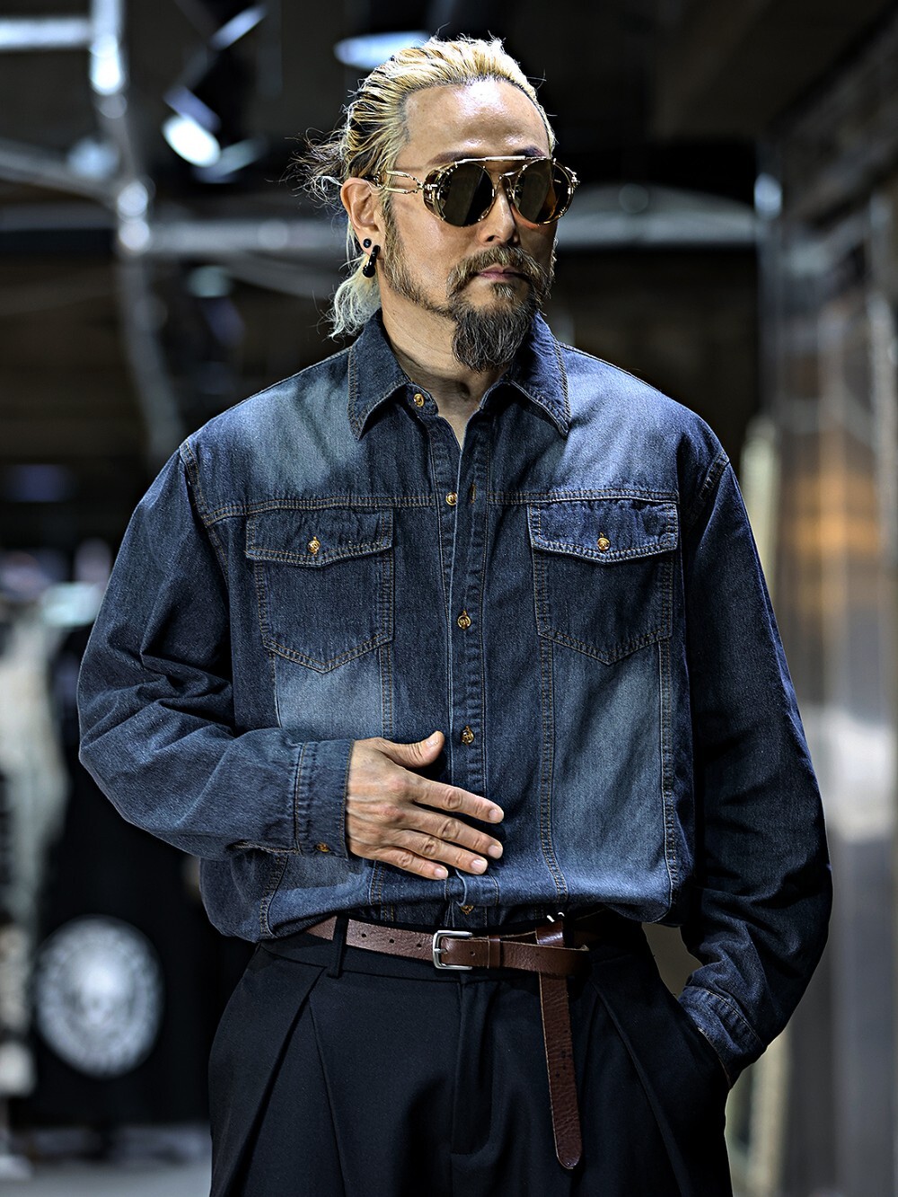 水洗刷色牛仔襯衫