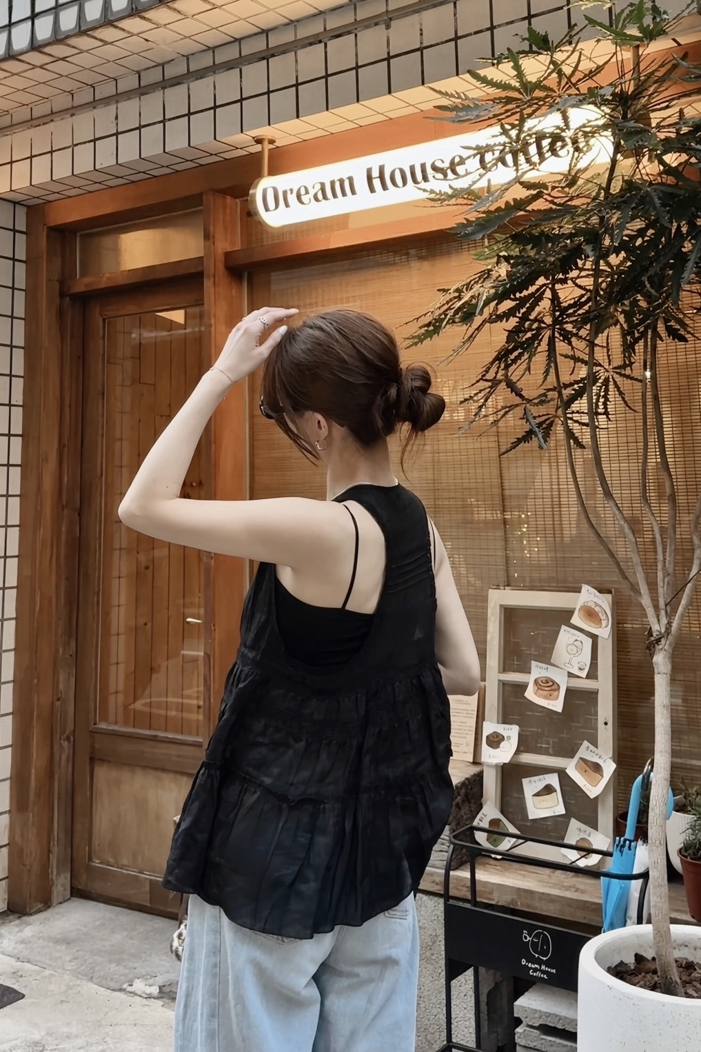 棉麻削肩雕花長版背心 HB23