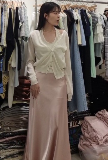 BM6011 高腰緞面光感魚尾裙