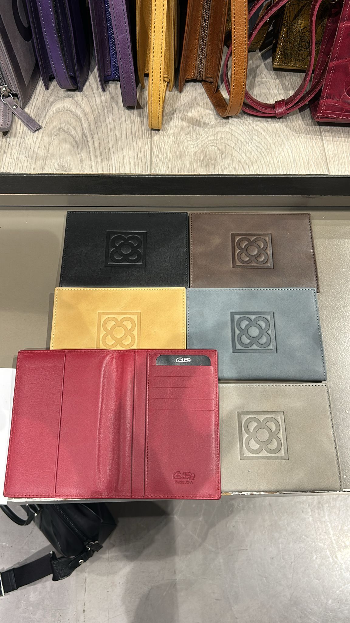 西班牙代購 Barcelona tile Passport 套 AK款