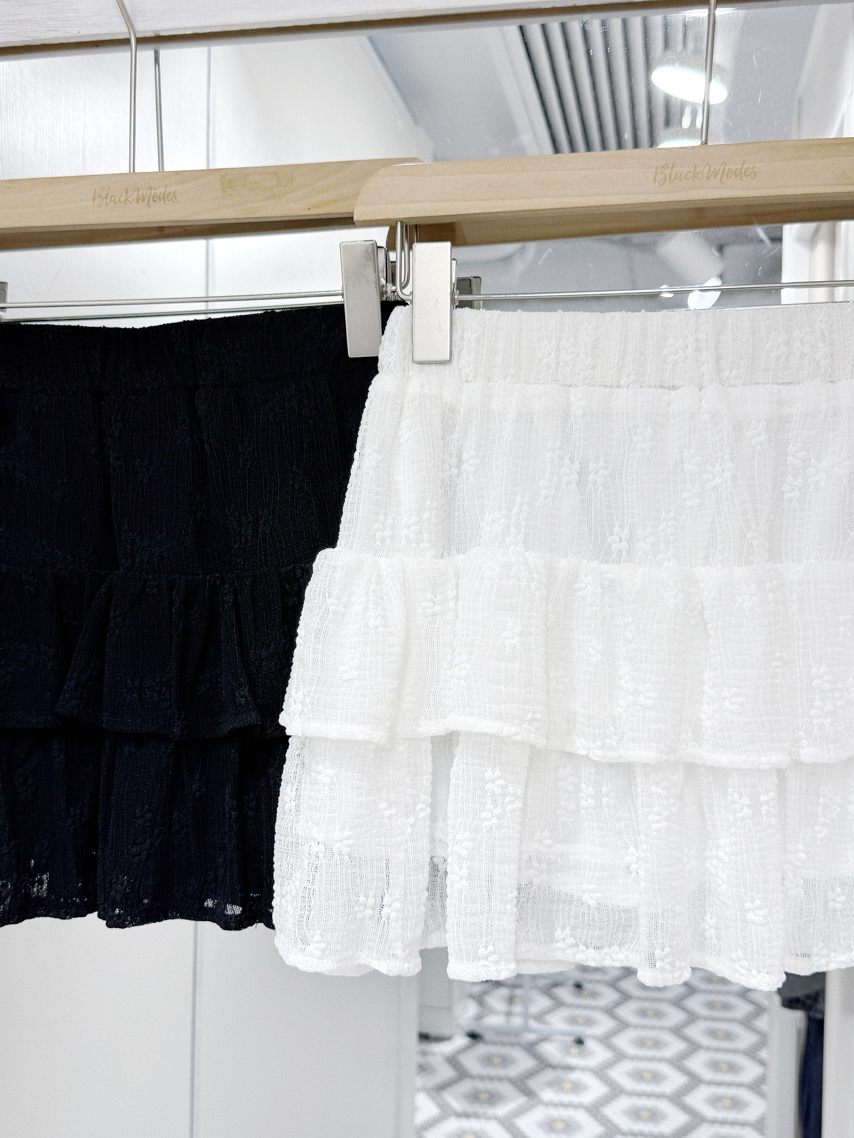 D0556｜春夏必備｡.°ஐ 超百搭雙層小暗花短裙𓂃𖤣𓇬