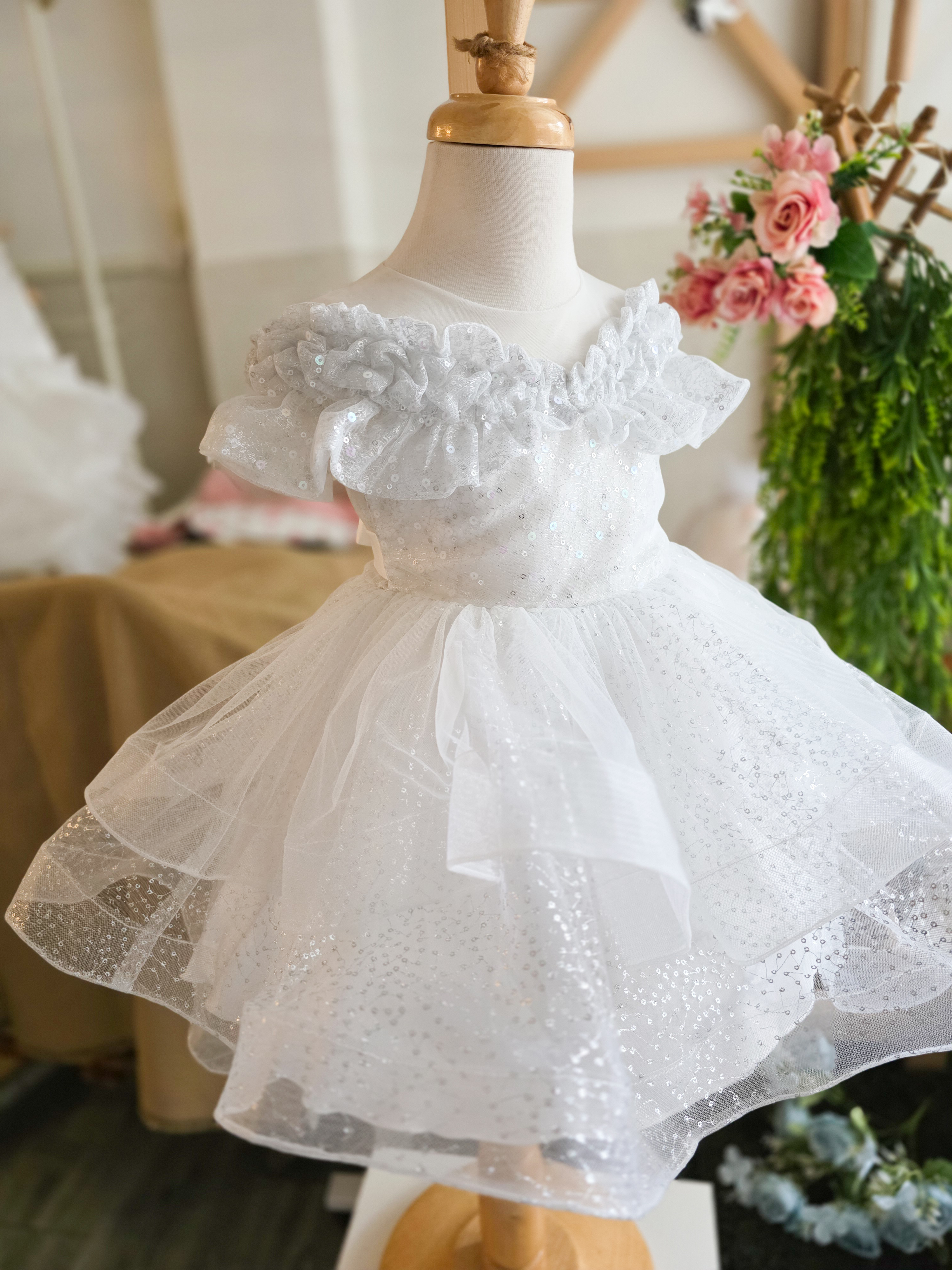 露肩星紗 拖尾洋裝/小禮服