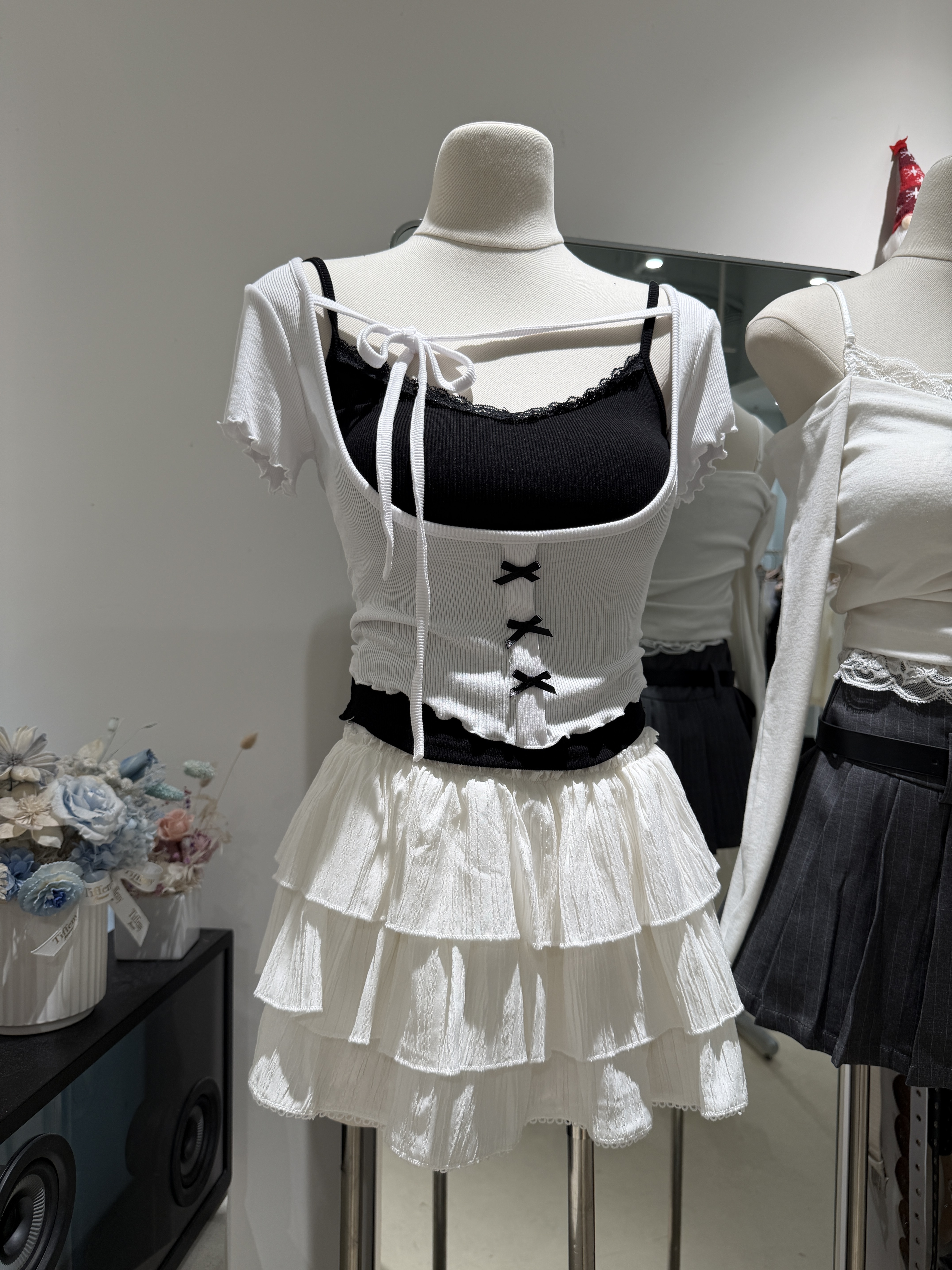 Korea一看就甜妹的衣服 小心機蝴蝶綁帶兩件套🎀