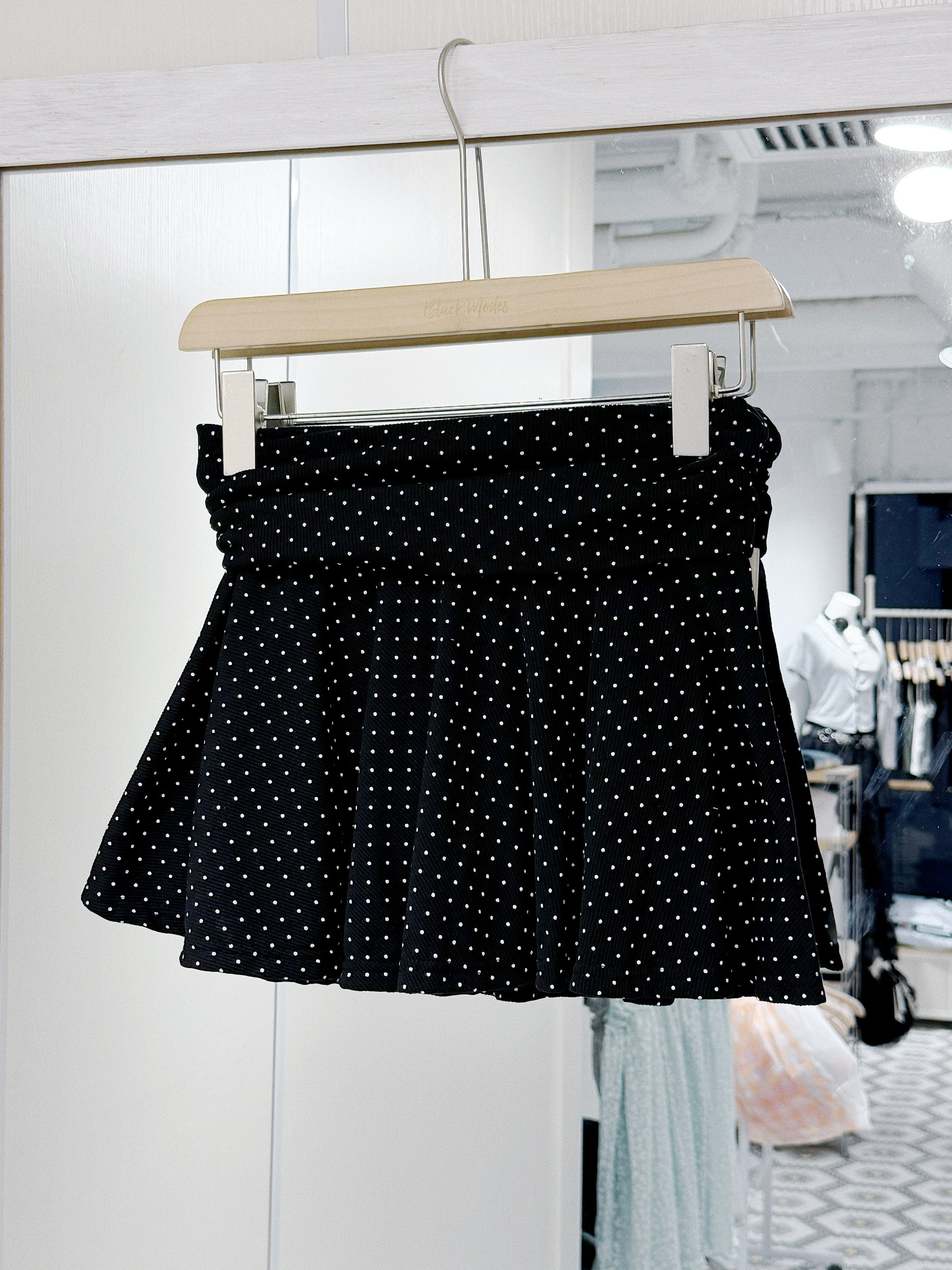 D0554｜韓系onni小波點修腰短裙* 🖤✩‧₊