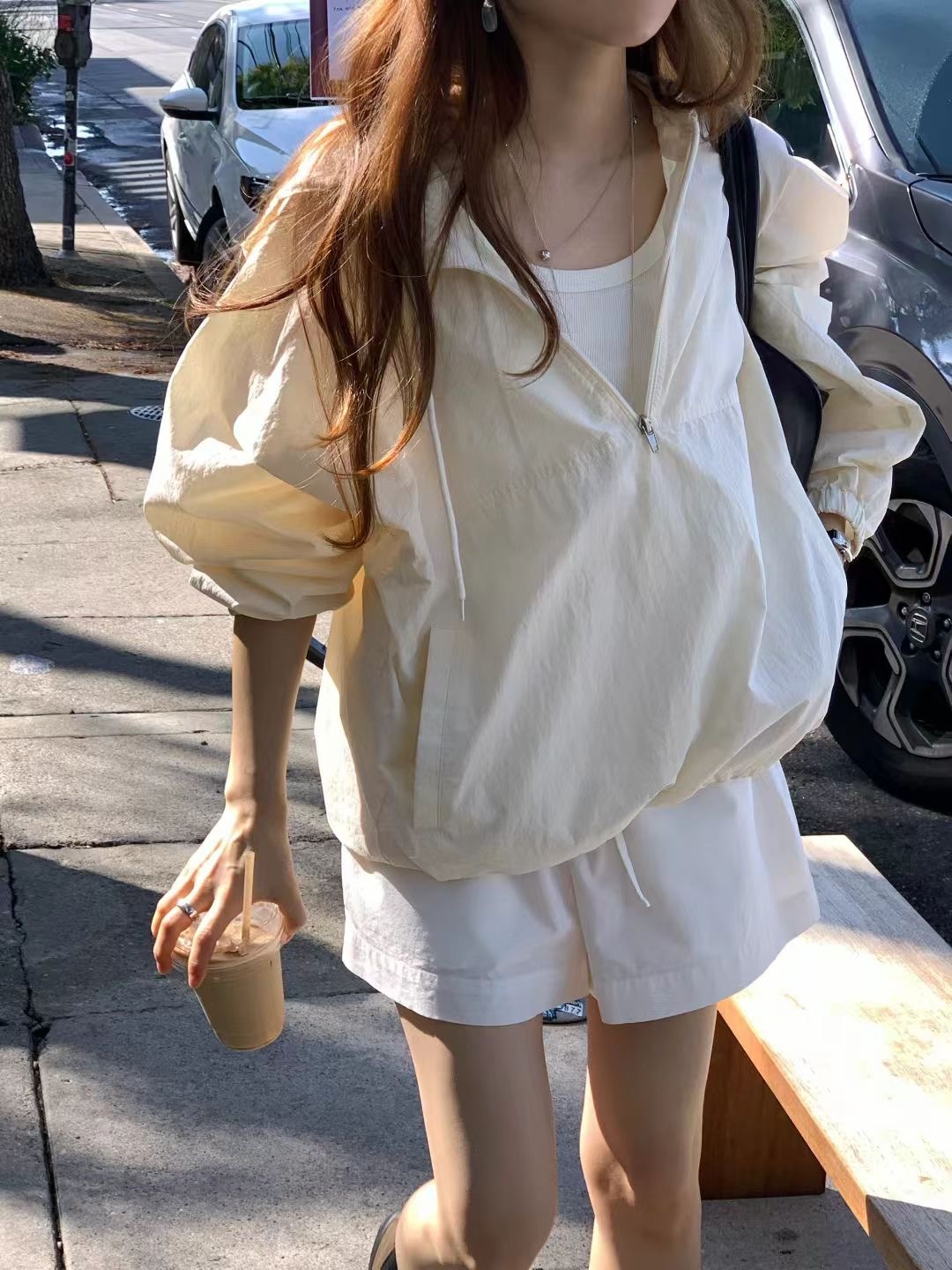 連帽縮口拉鏈薄外套