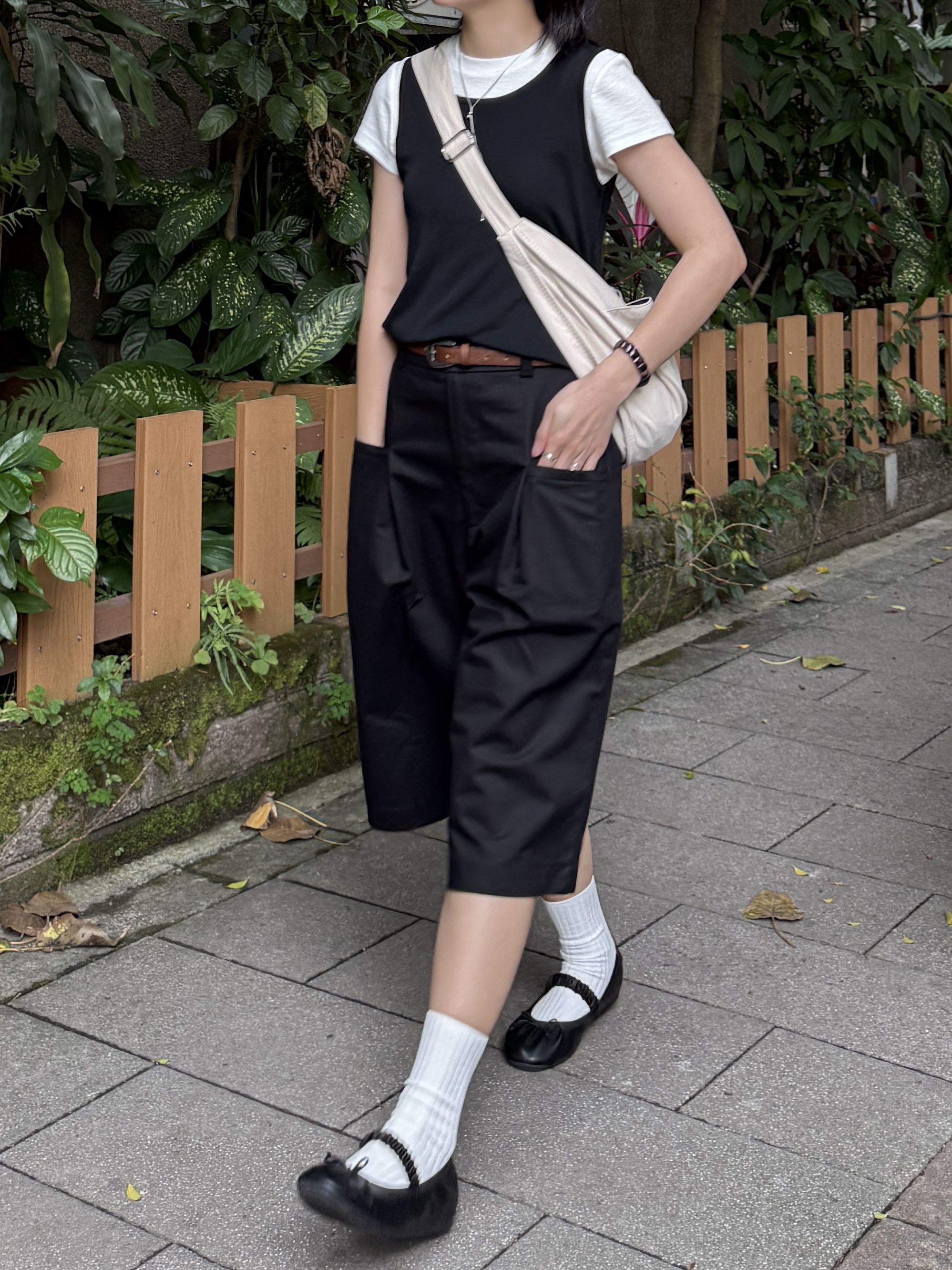 質感水洗工裝七分褲 (黑)