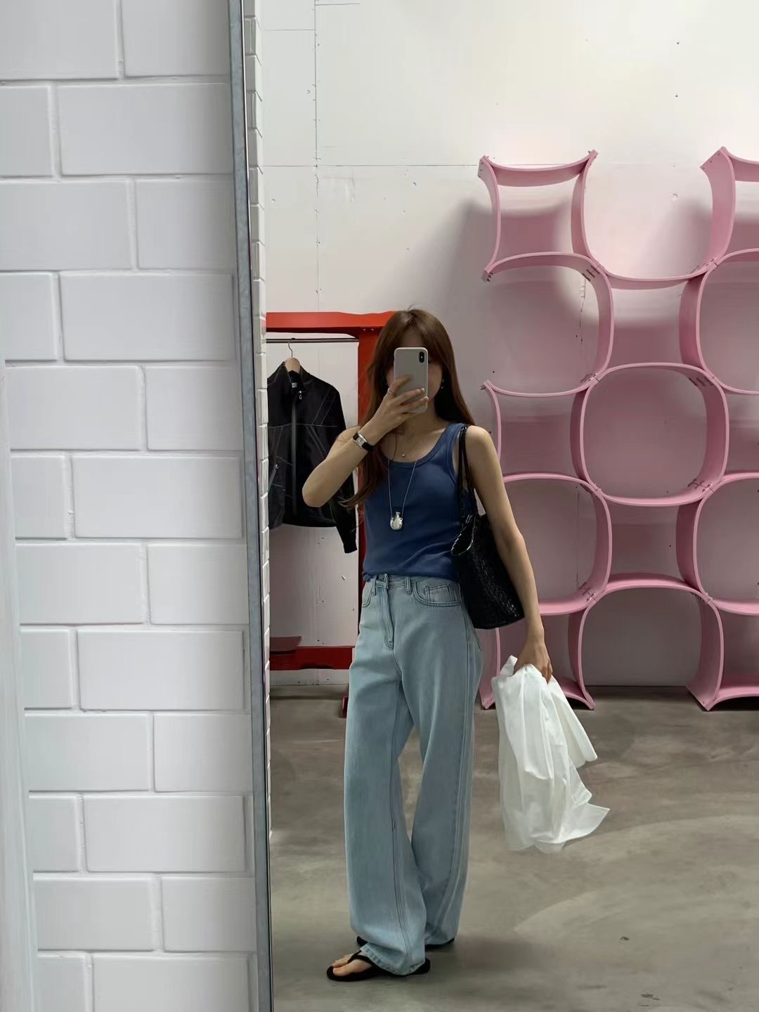 淺藍休閒直筒牛仔褲