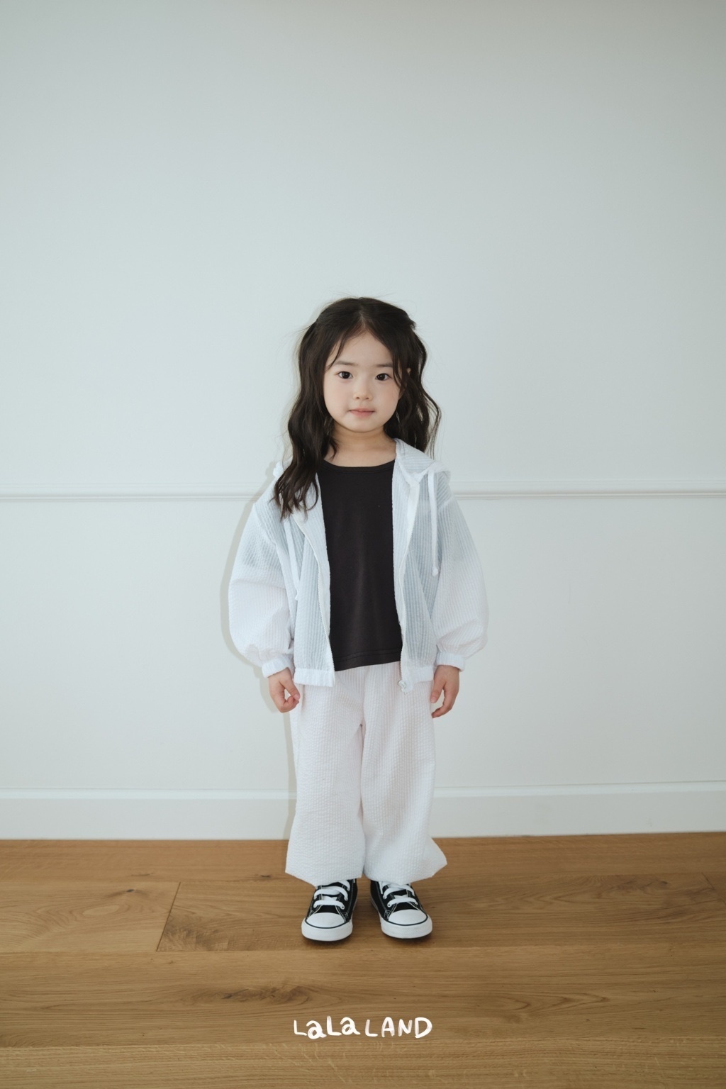 正韓夏lalaland 透氣條紋/米白拉鍊外套