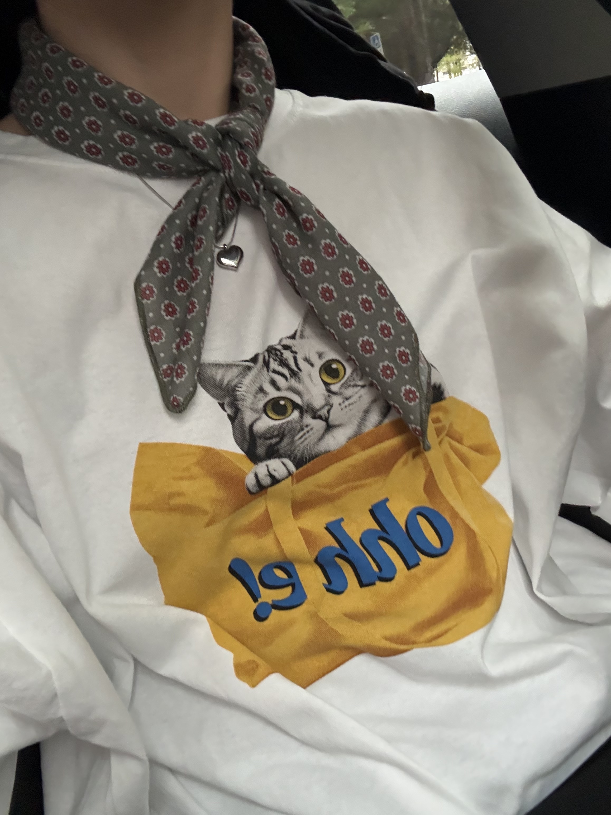 小貓探頭印花大寬T (白)