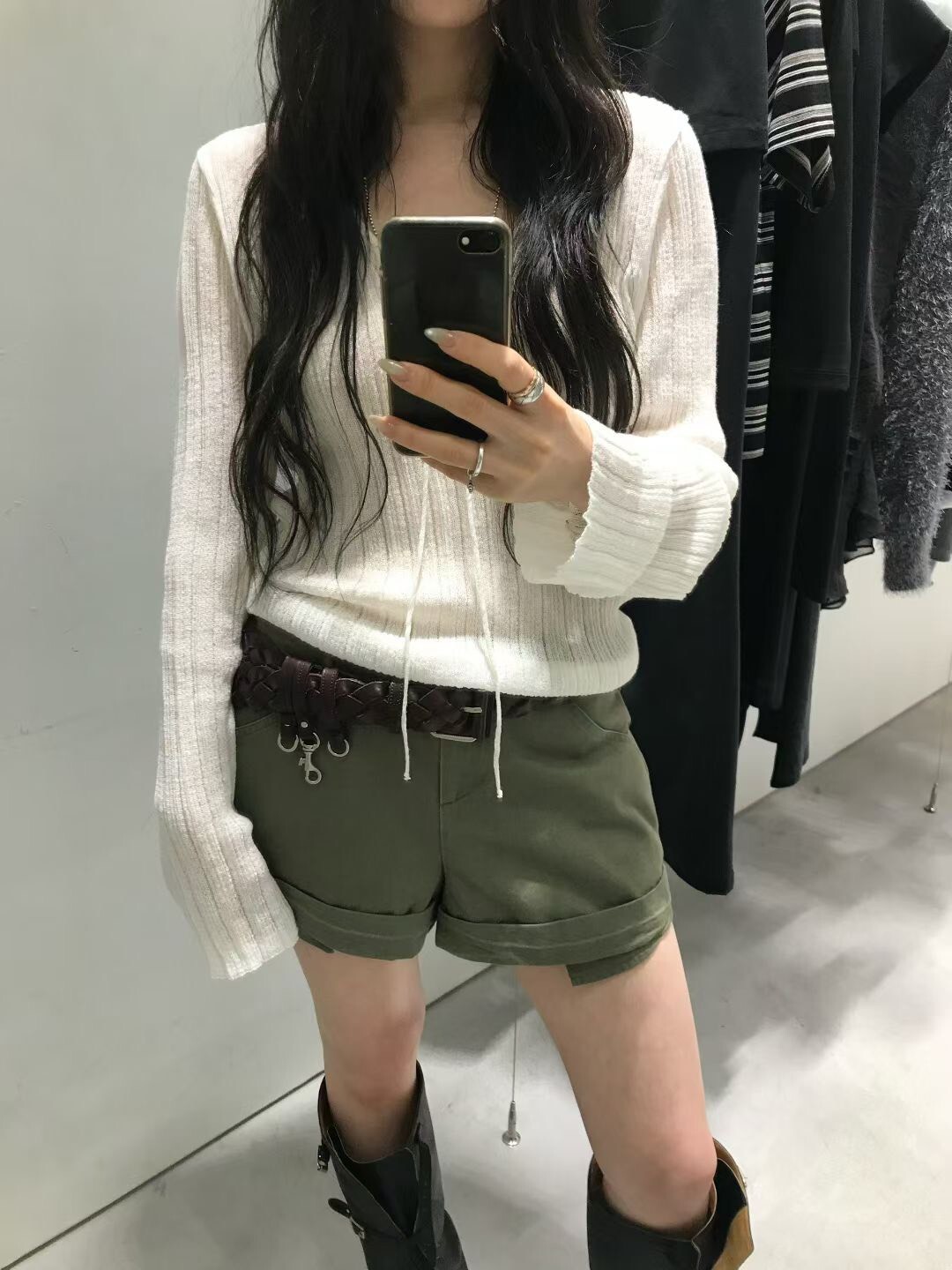 反折露口袋短褲