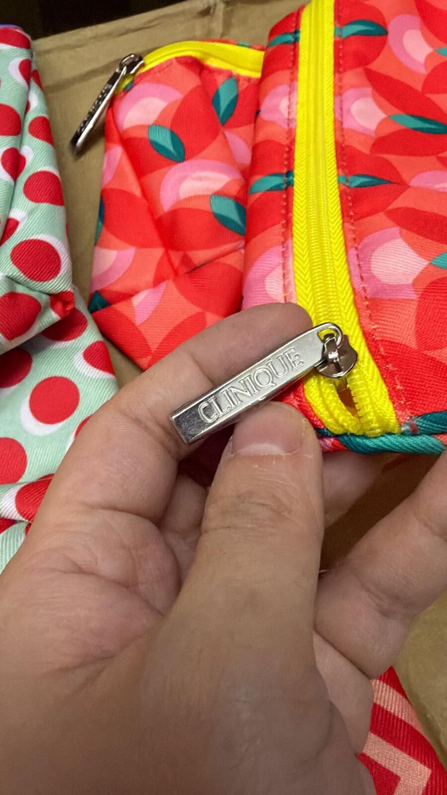 現貨 Clinique 化妝專櫃贈品化妝袋（#920地左）