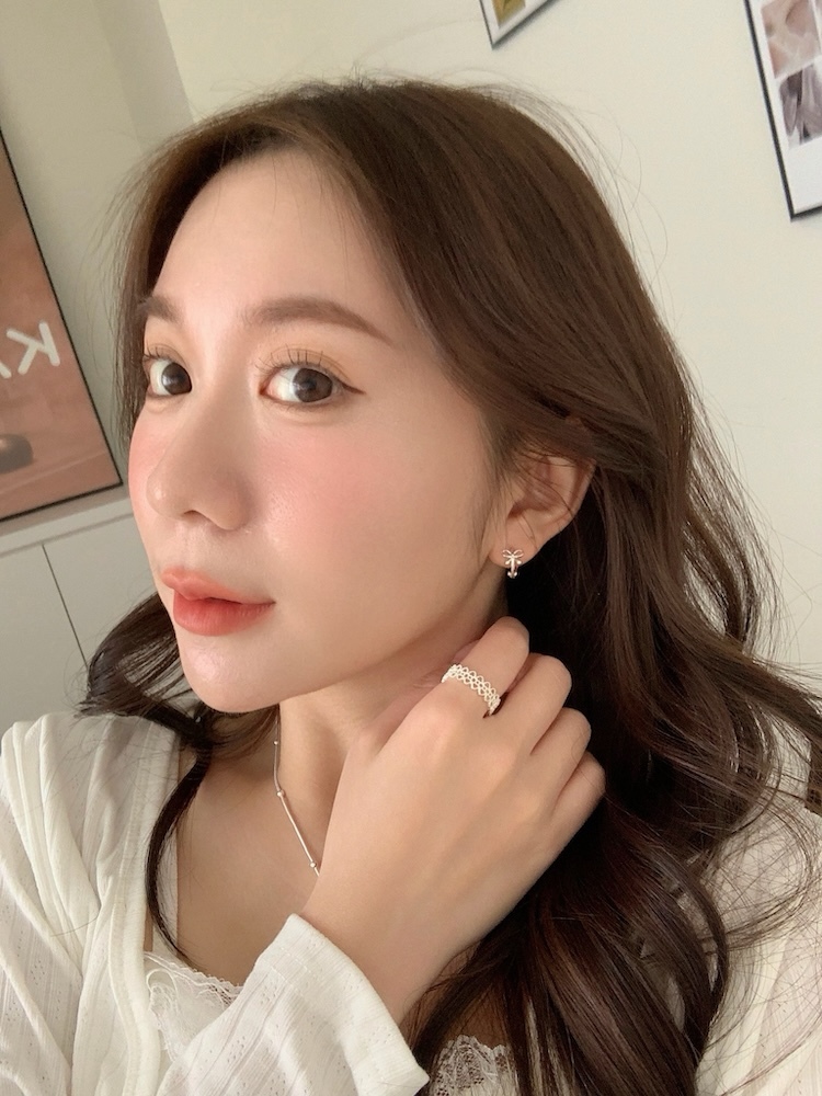 簡約圈圈小蝴蝶