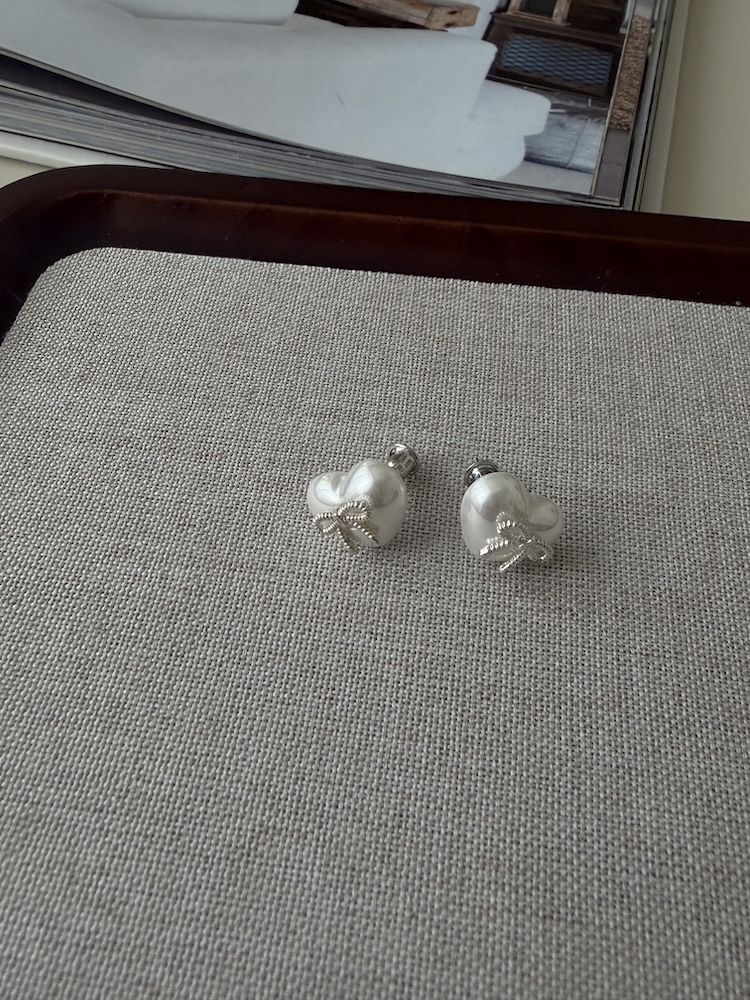 蝴蝶結愛心珍珠耳環