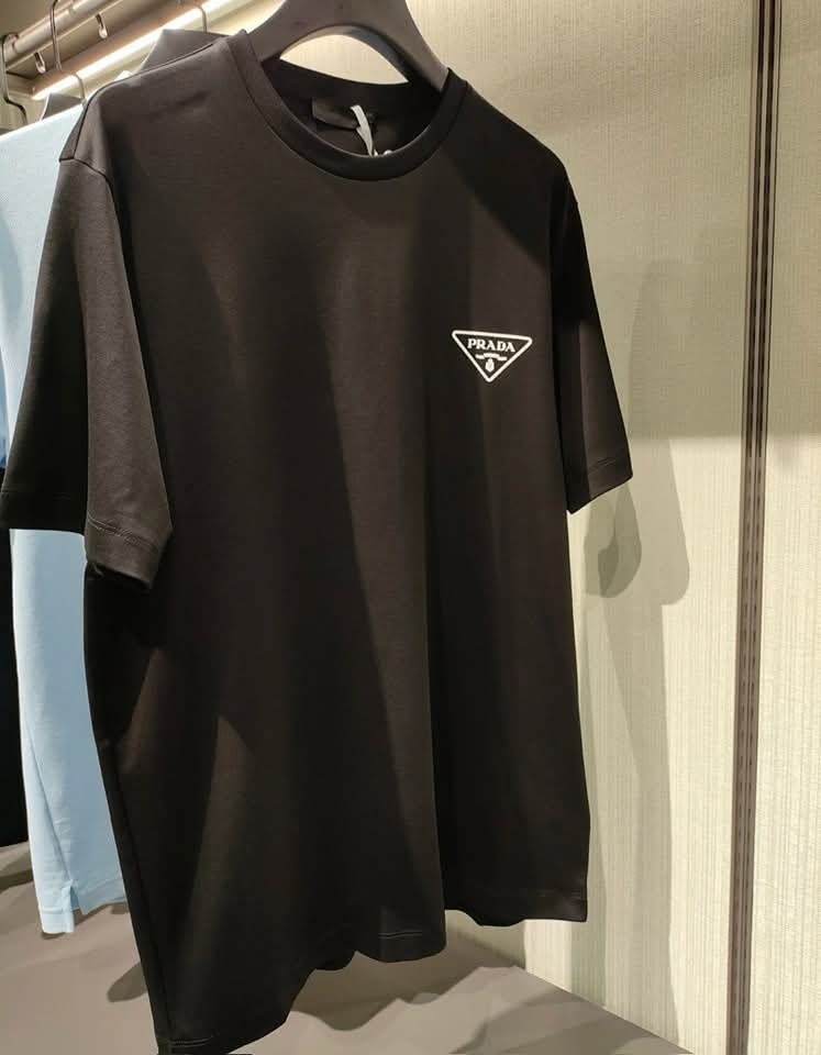 PRADA 黑色三角LOGO Basic Tee