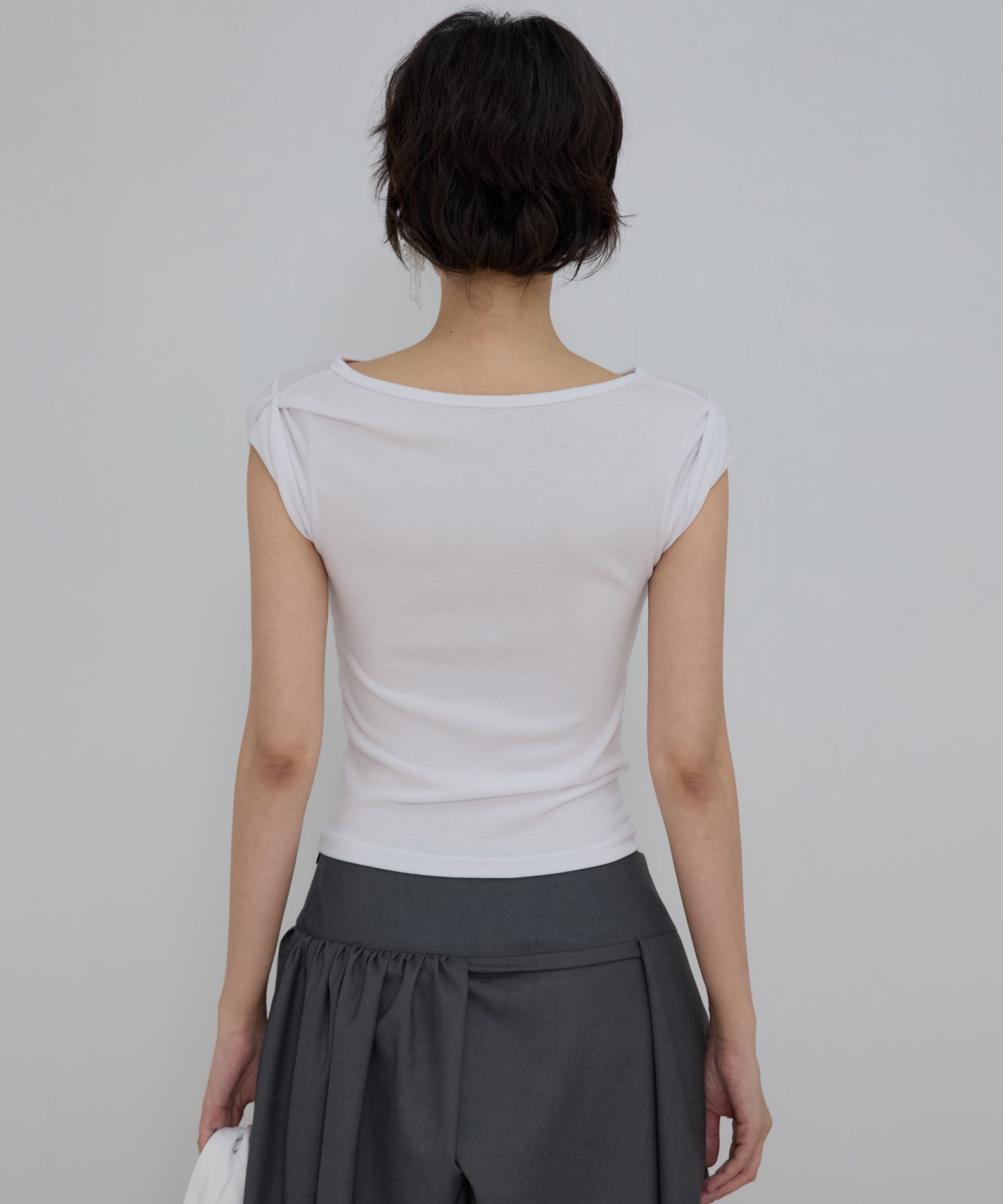 FLAREUP 不對稱垂墜捲袖上衣 FL-165_White