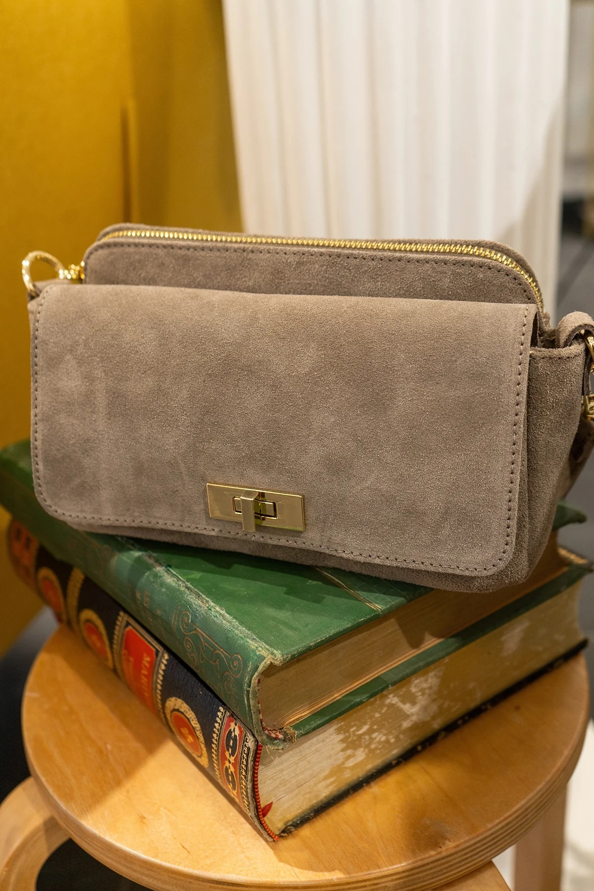 Cherry Paris Leather ILIANA SUÈDE- 4188 Taupe 褐色