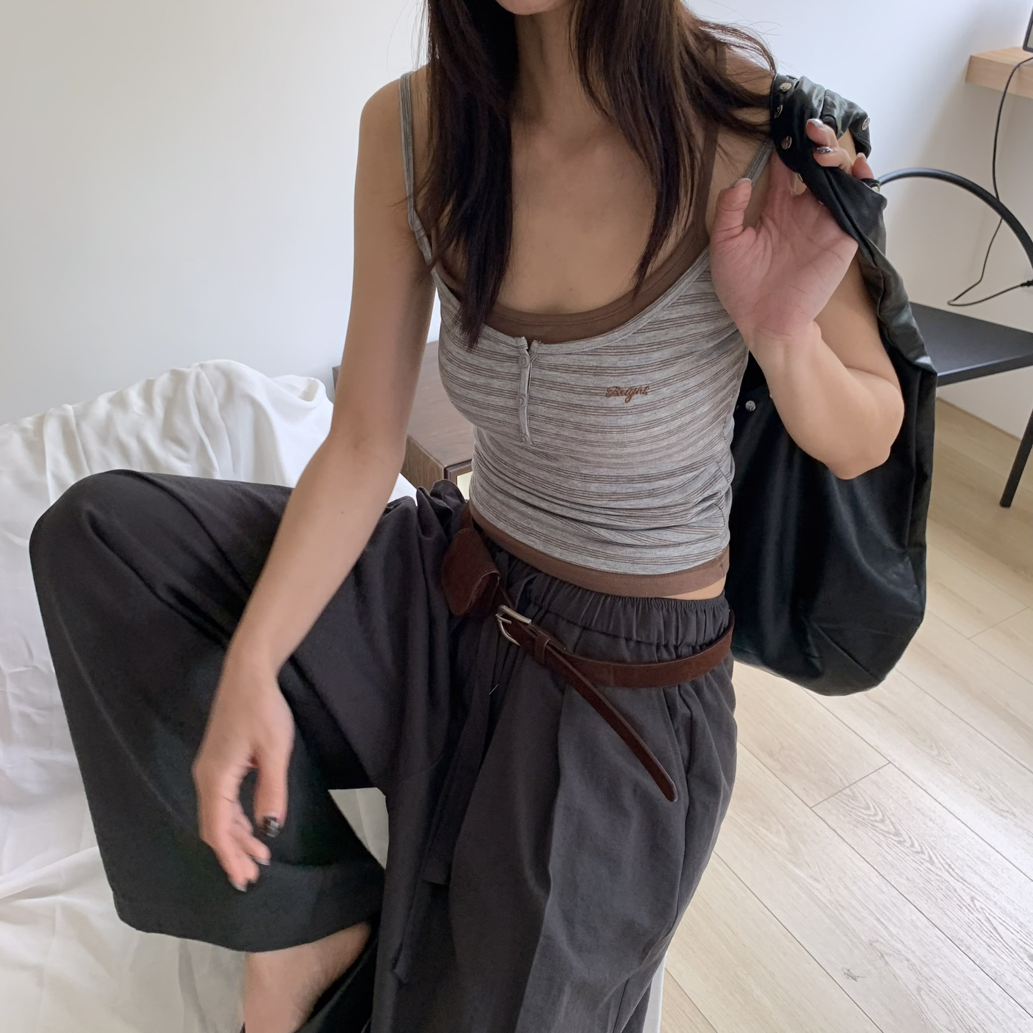 ISA_交叉心動 撞色假二件條紋小排釦吊帶_63014