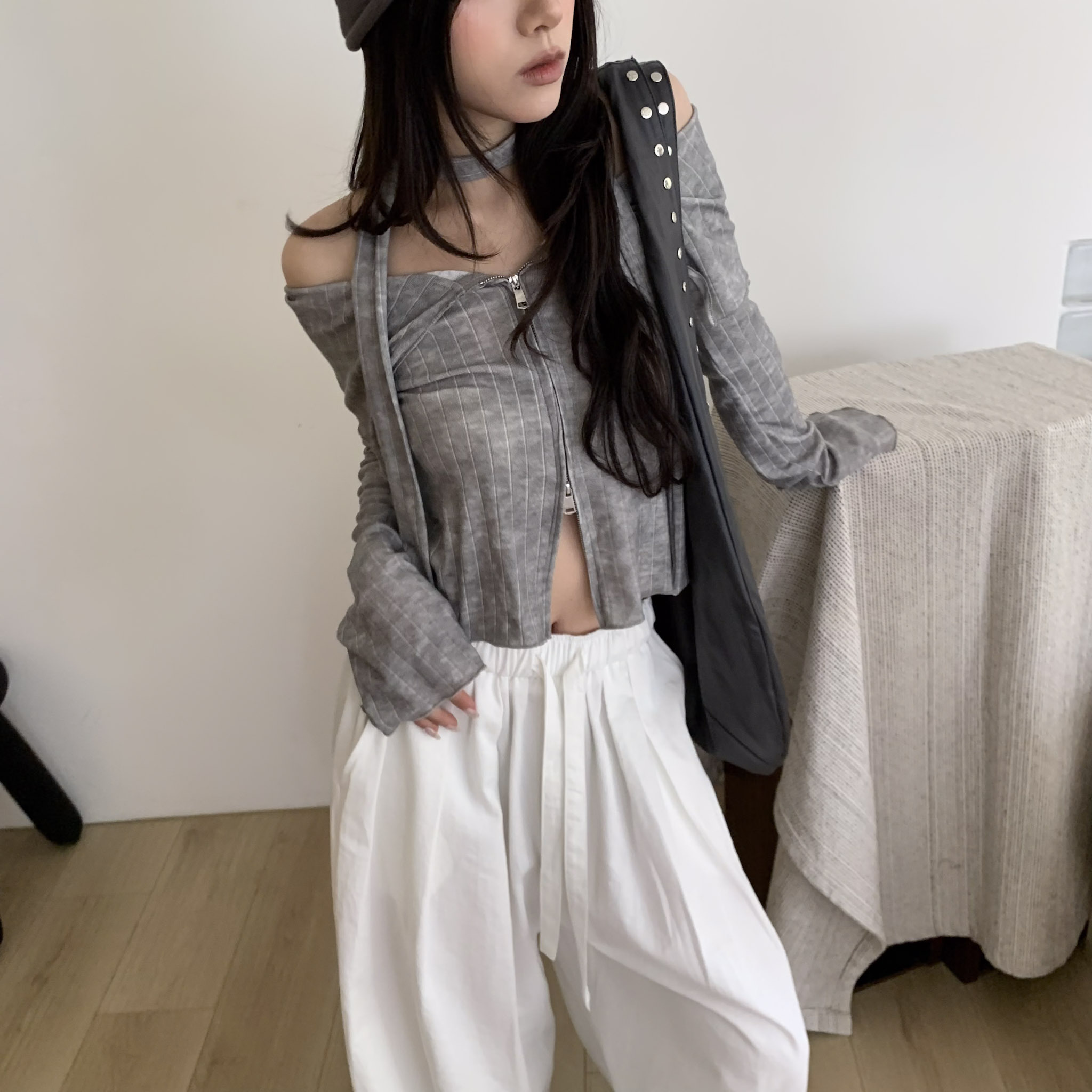 ISA_條紋格雷系 (附繞脖)雙拉鍊一字領上衣_63072