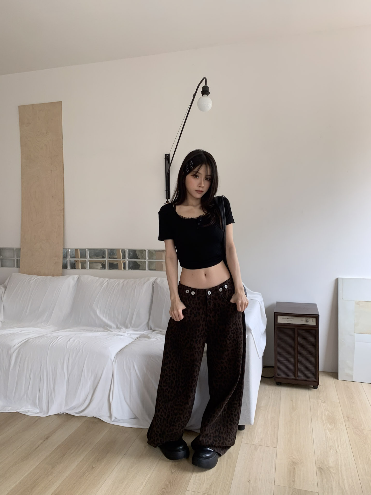 ISA_一件多造型! 超Q彈(含胸墊)小排釦短tee_63097