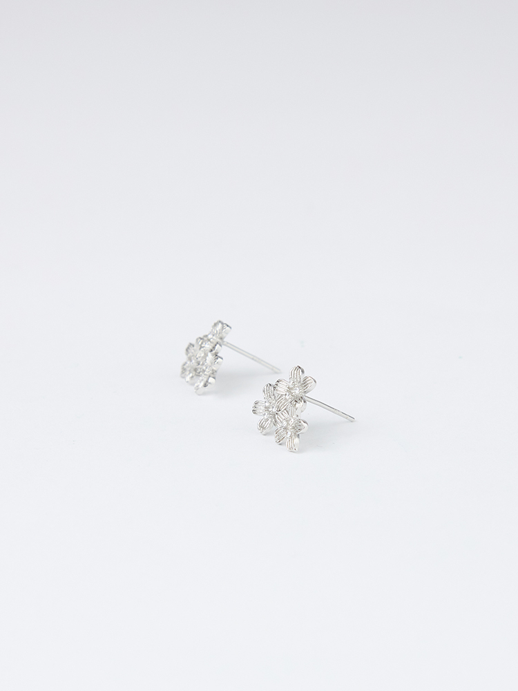 小花鑲鑽耳針耳環
