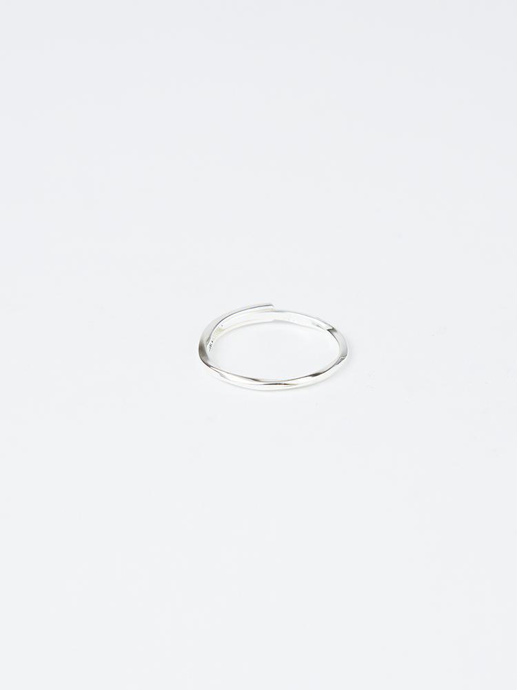 925純銀細扭結素面戒指