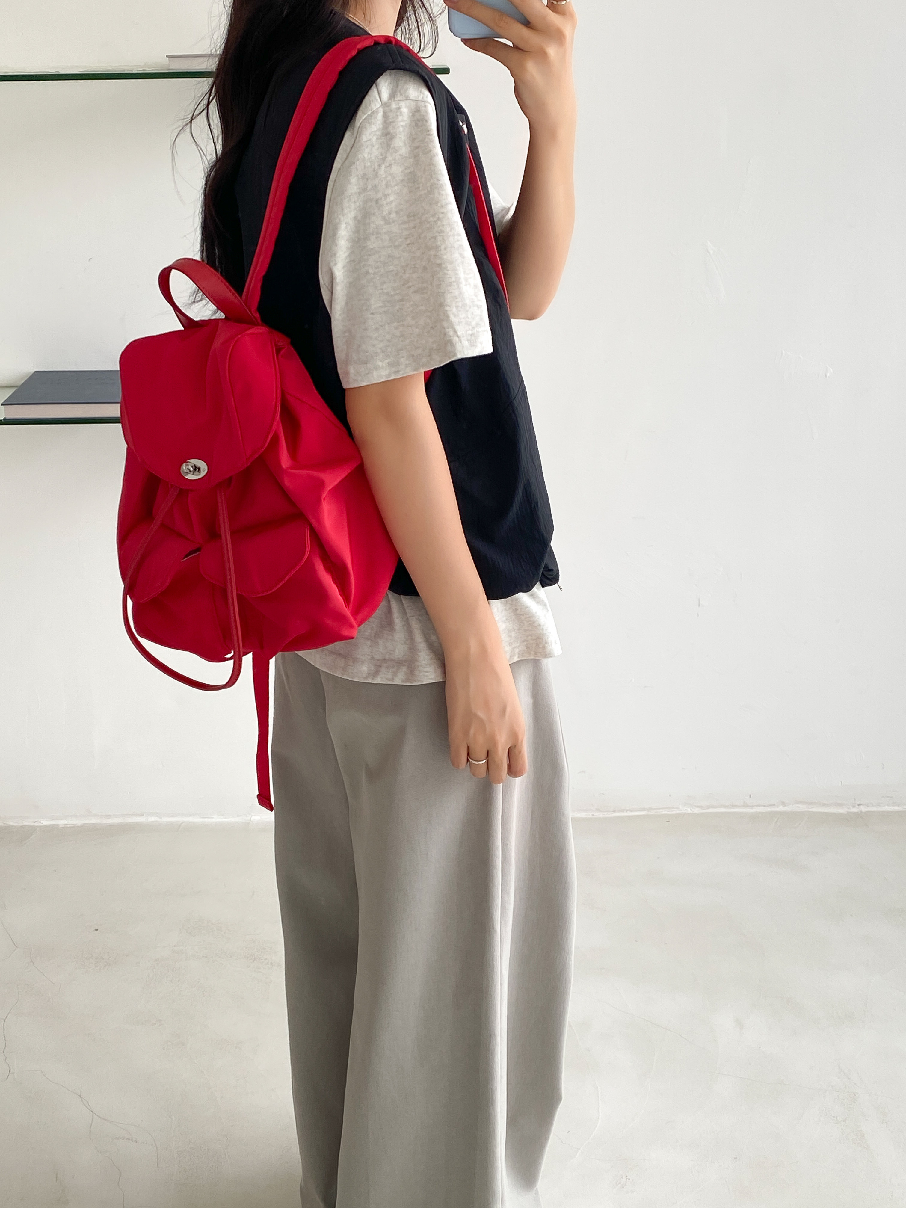 Me.gusta｜Pocket Bunny 雙口袋軟萌後背包