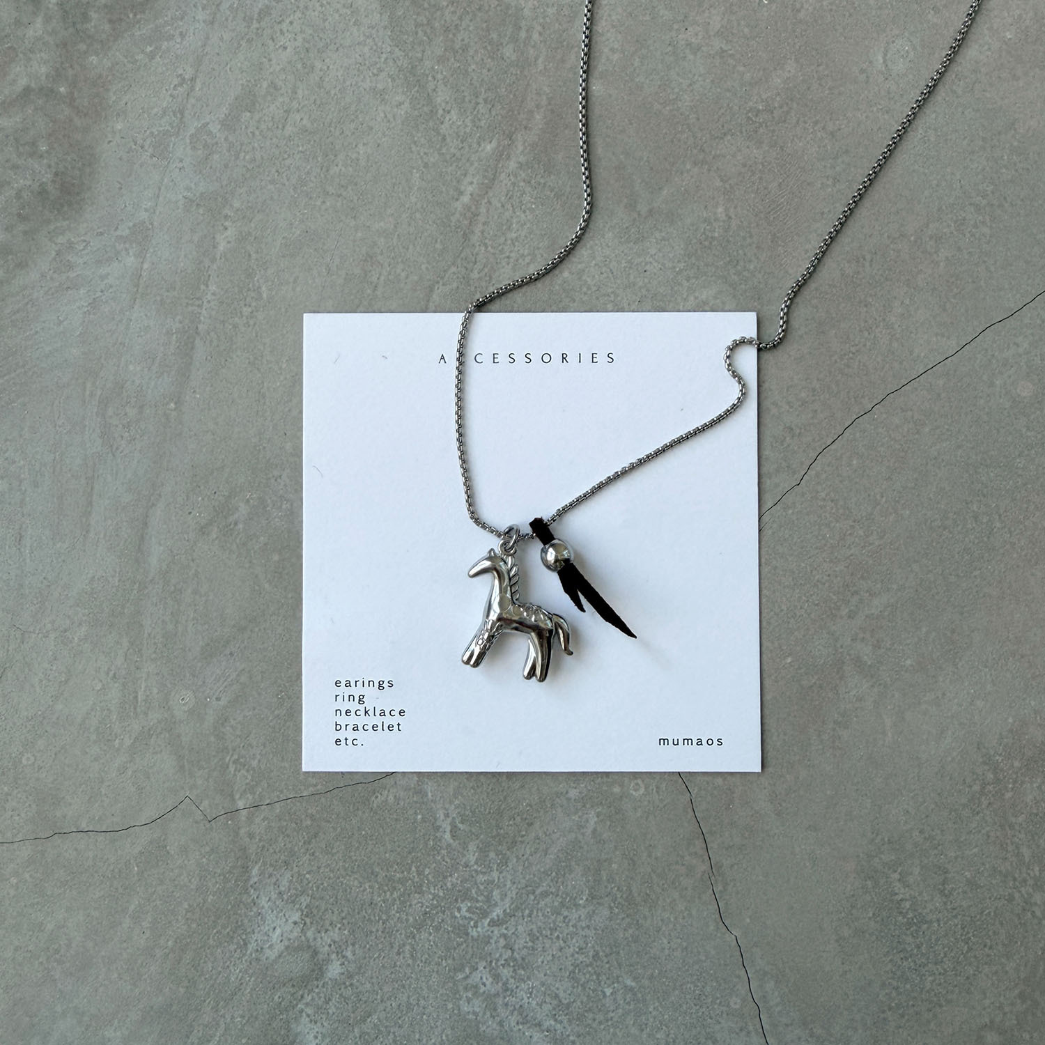 A4029 小馬麂皮標項鍊