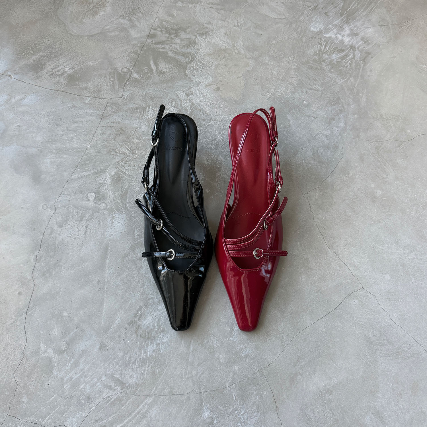 F408 漆皮細跟涼鞋 / 2 Colors