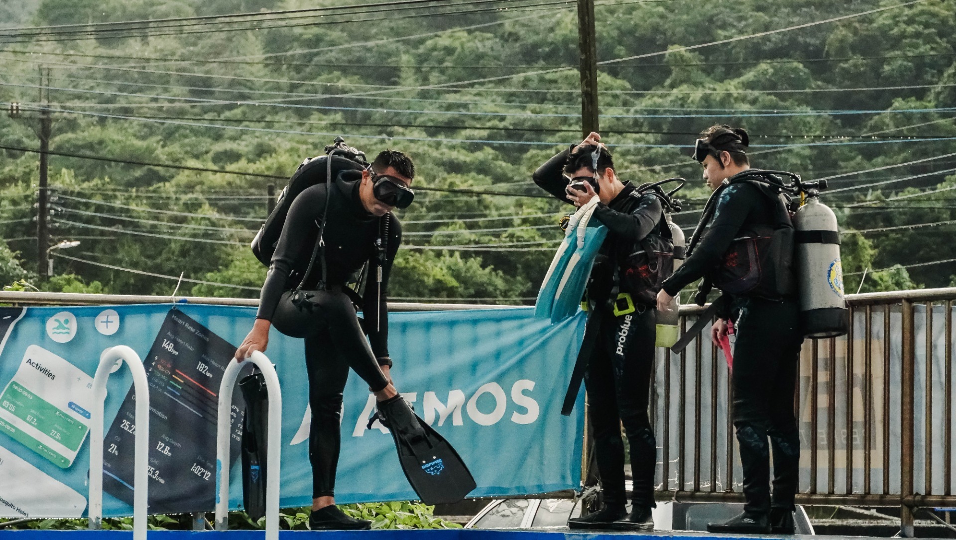 IDiver 堅持 1:3 小班制教學，使用 SCUBAPRO 頂級重裝提升學員考照信心