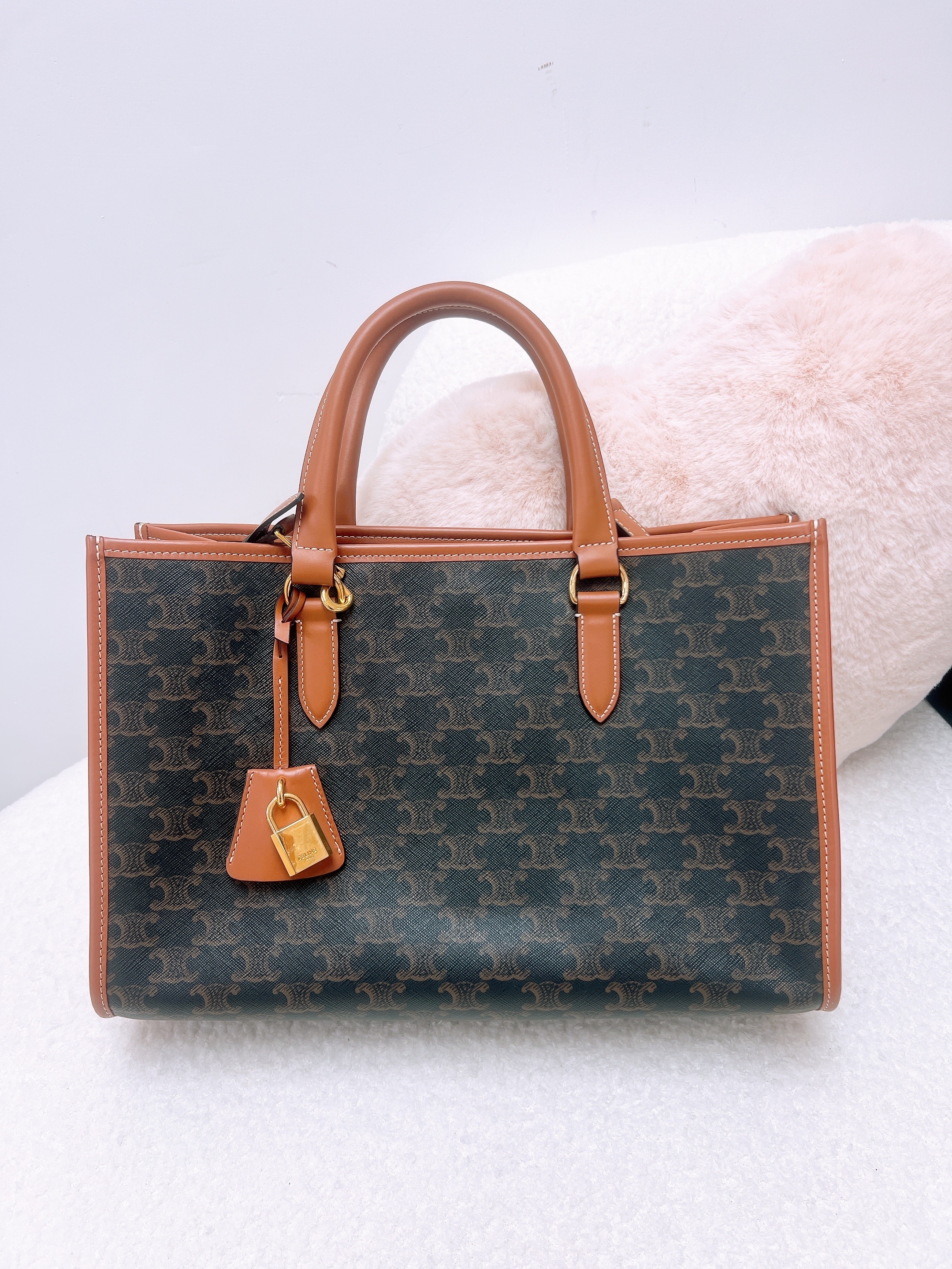 Celine horizontal cabas tote brown monogram