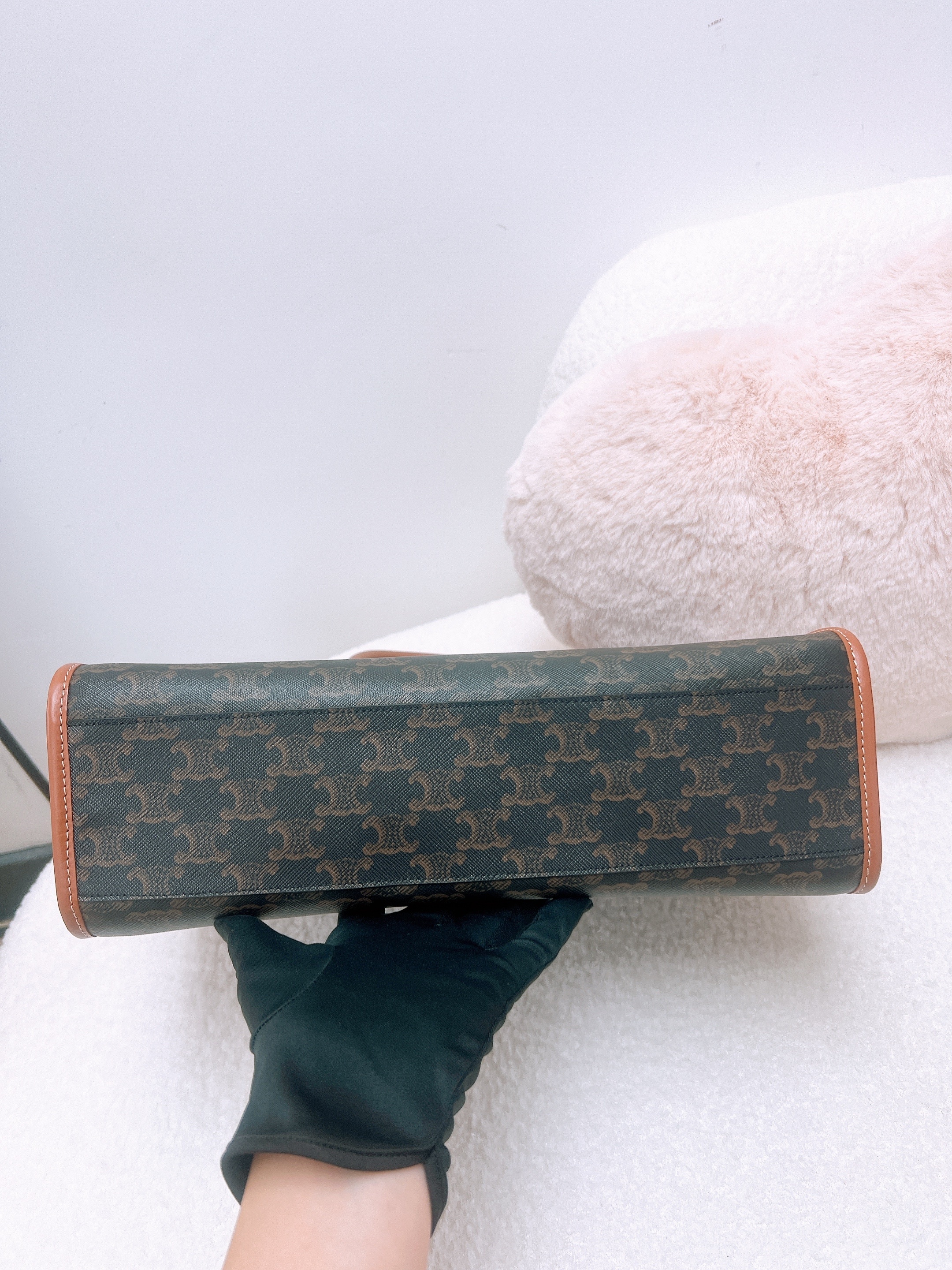 Celine horizontal cabas tote brown monogram