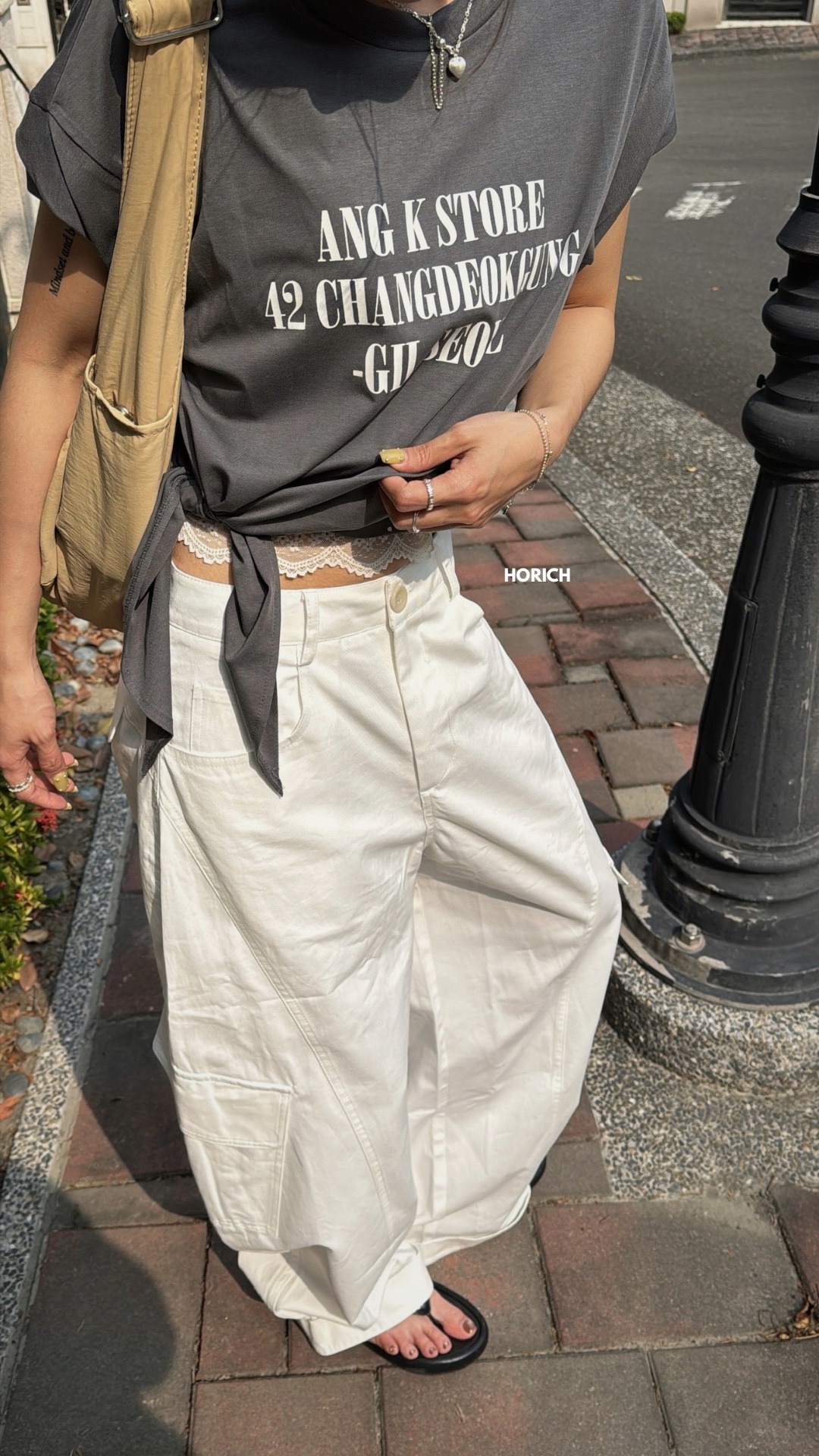 𝗔𝗽𝗿.𝟬𝟴/J66317X-休閒無袖字母T(兩色) / 煙灰色