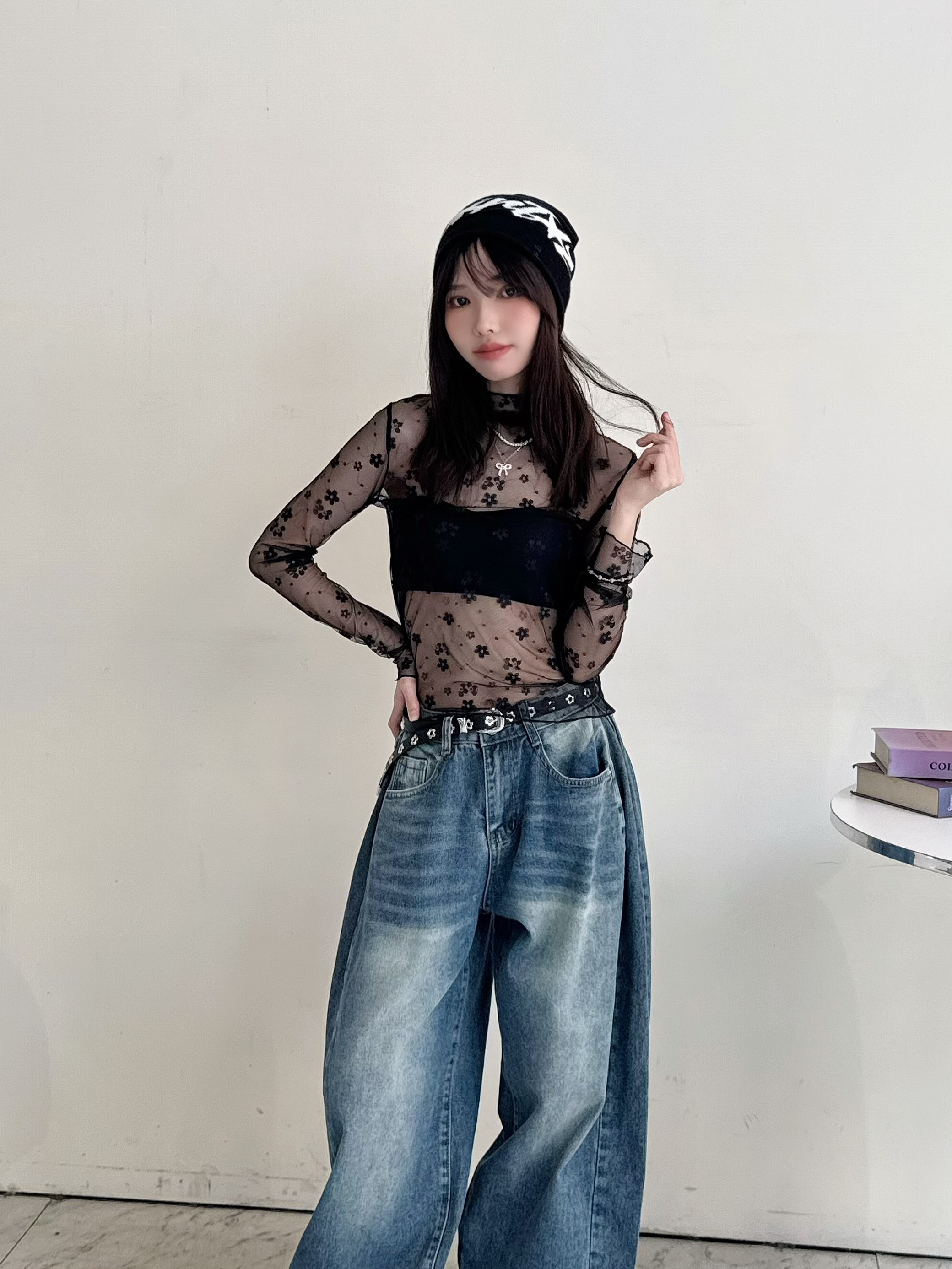 花花透膚長袖內搭-8032