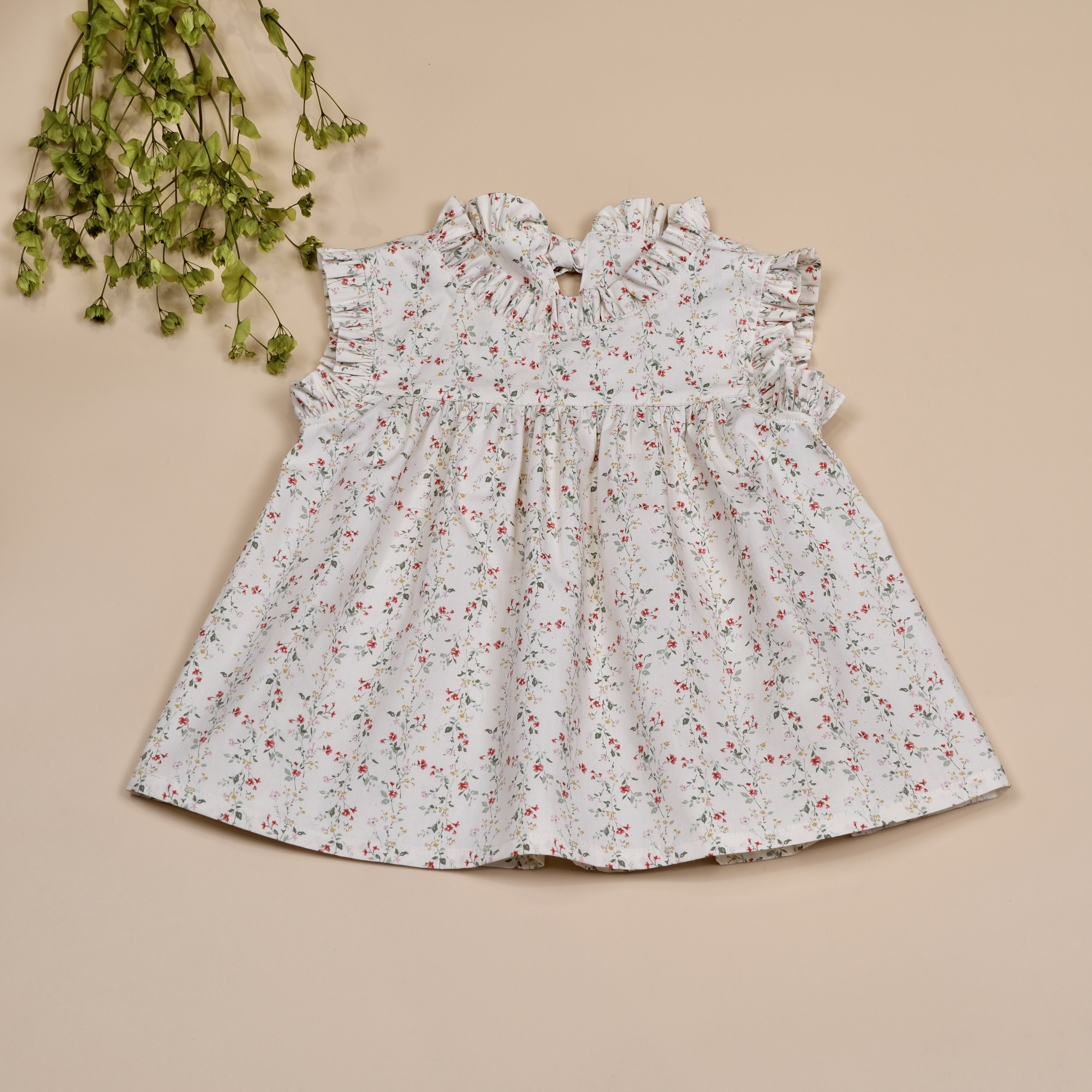 細雨系列 ✿ 春野碎花 ‎✿ 手作女童立領荷葉無袖上衣