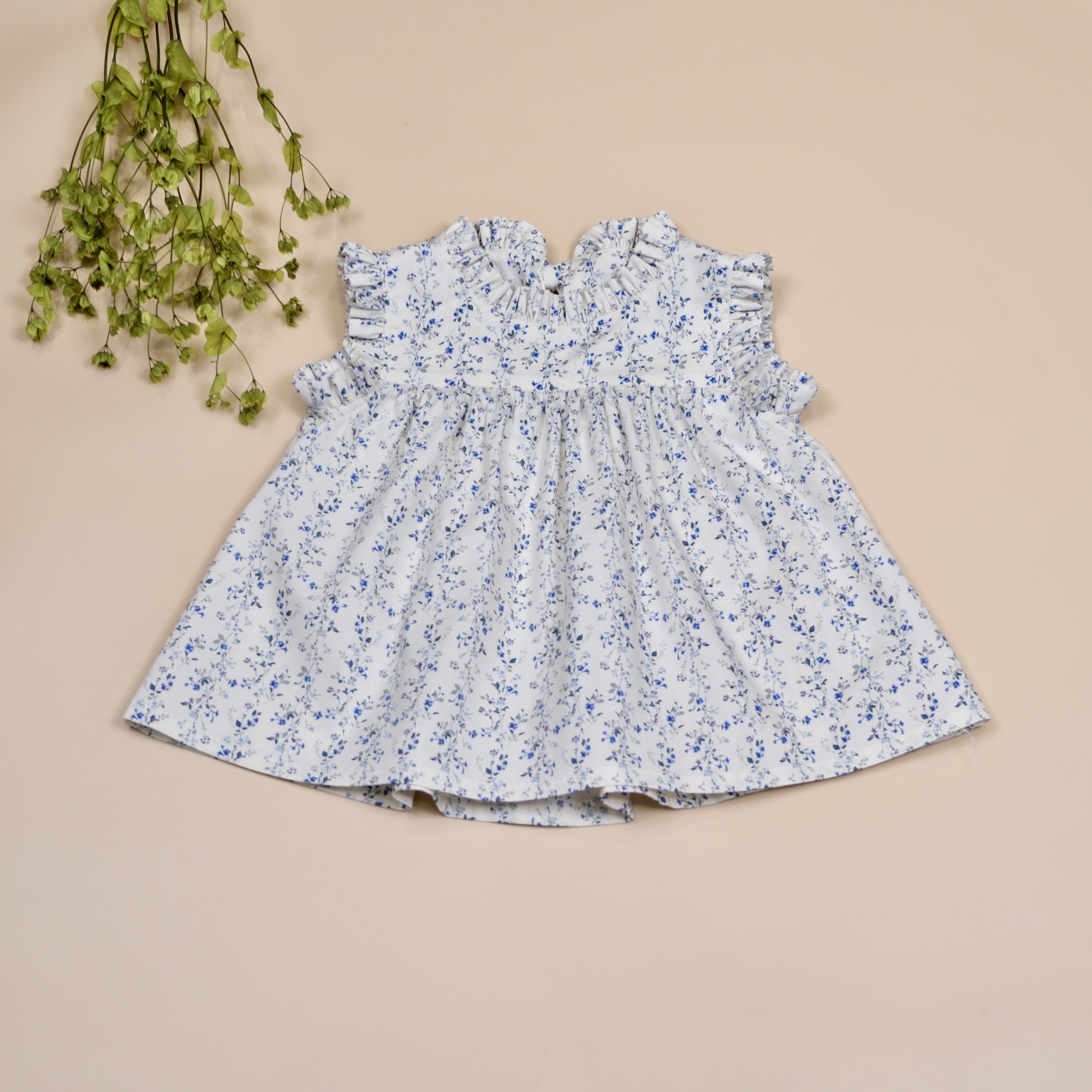 細雨系列 ✿ 青藍細花 ‎✿ 手作女童立領荷葉無袖上衣