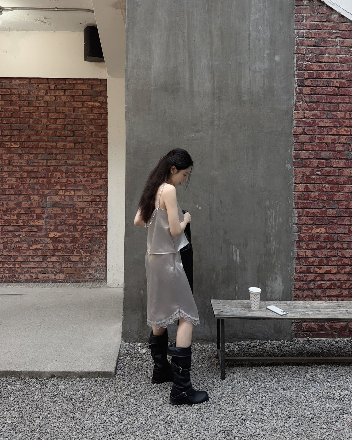 S4026 緞面蕾絲套裝 / 灰