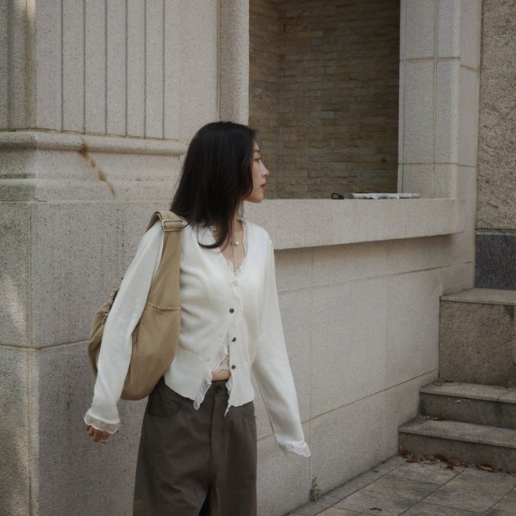 𝗔𝗽𝗿.𝟬𝟴/0977EXQ-流蘇邊針織上衣外套(兩色) /米白