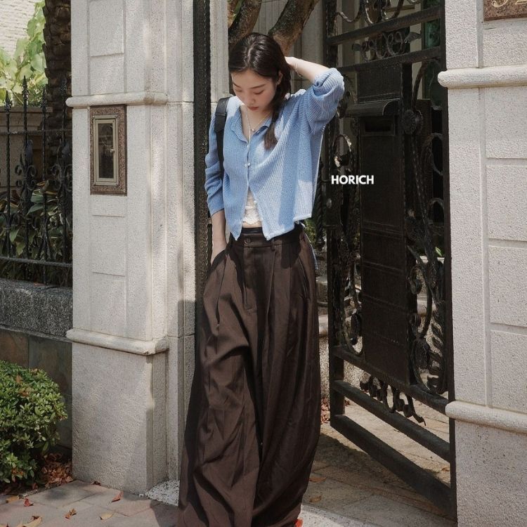 𝗔𝗽𝗿.𝟬𝟴/V52709Z-小心機露背釦針織上衣(三色) /海藍