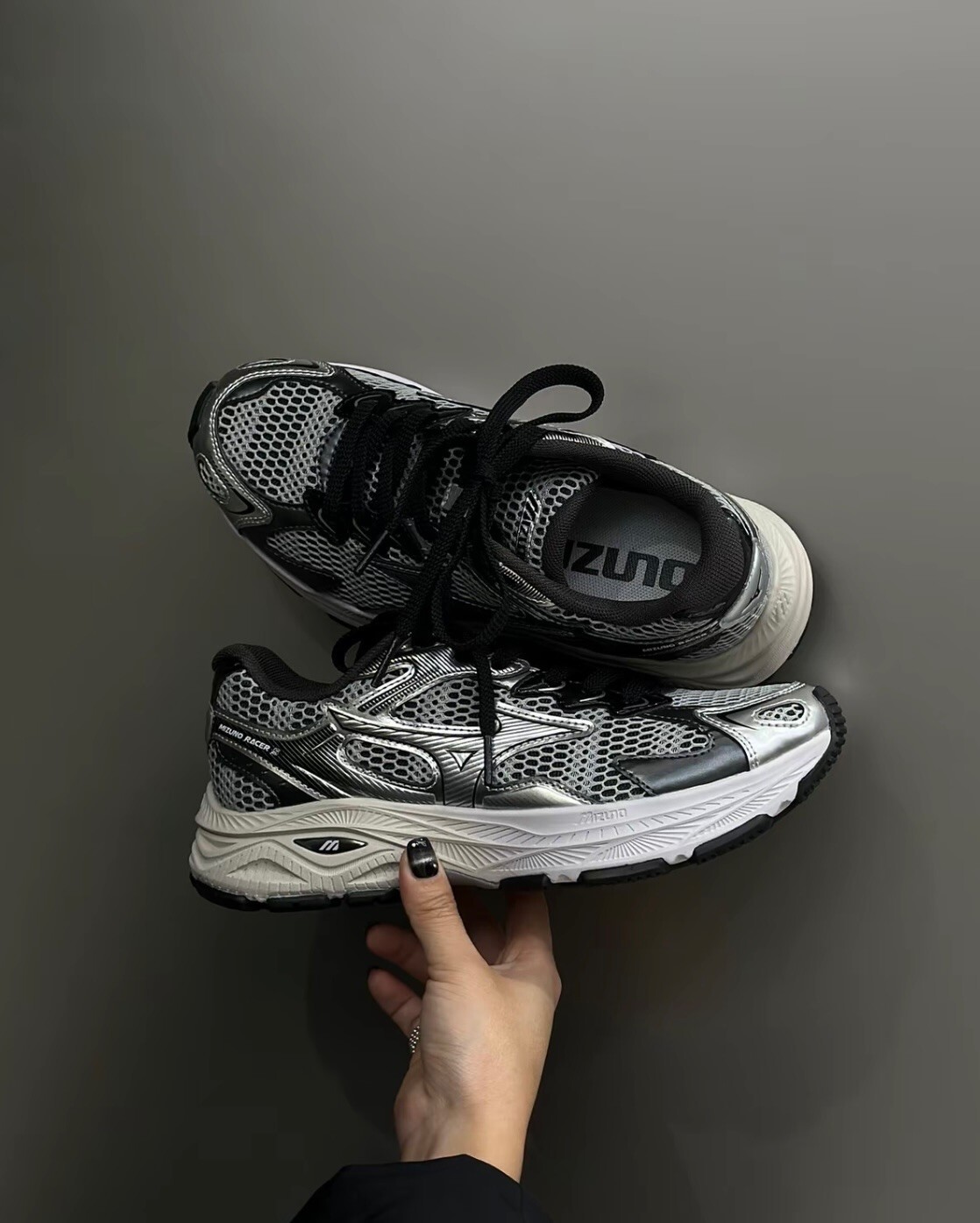 "代購" Mizuno Racer S 深灰銀 復古機能跑鞋 D1GH253517