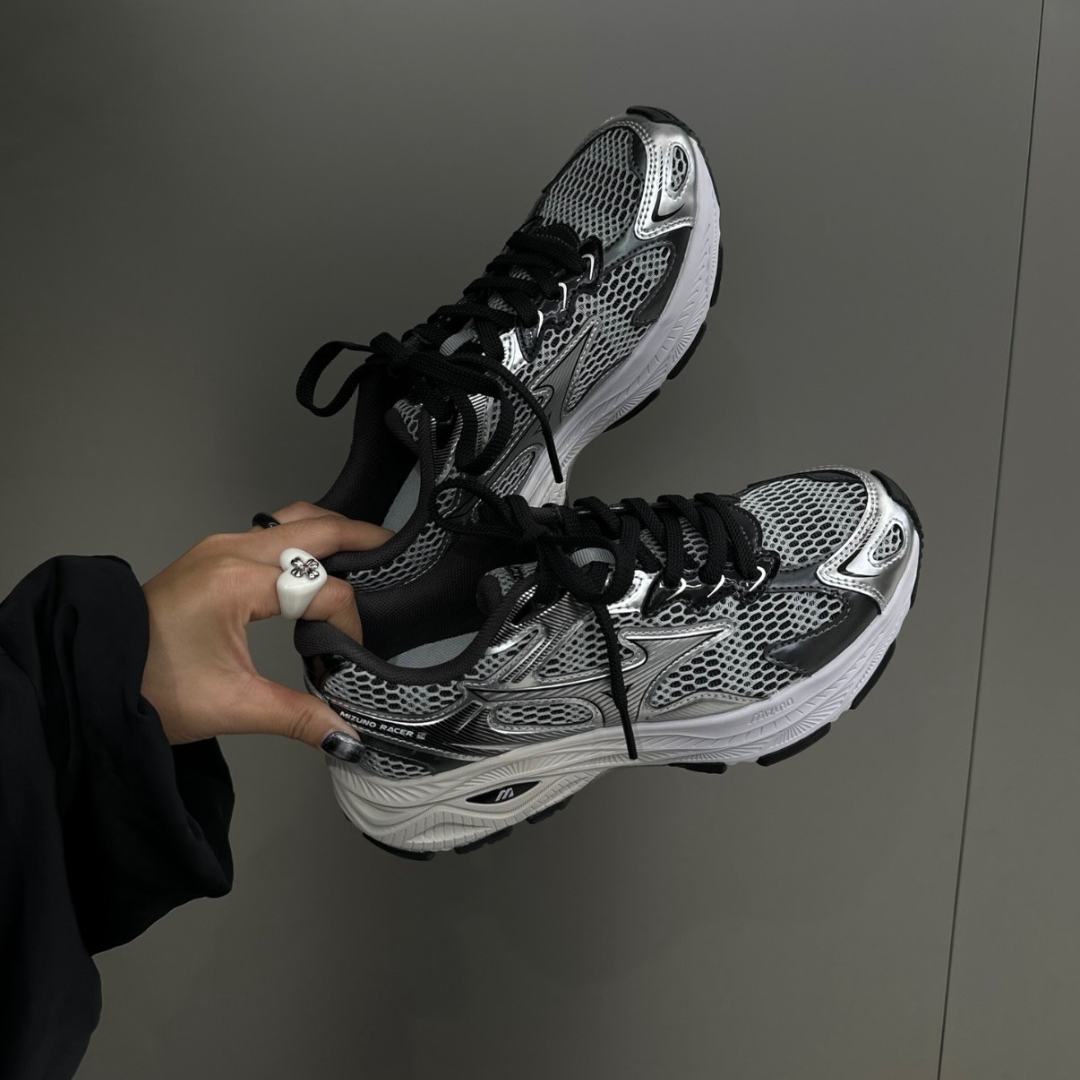 "代購" Mizuno Racer S 深灰銀 復古機能跑鞋 D1GH253517