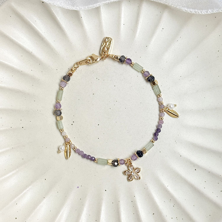 B01 / 生日花 • 貳月貳陸 • 小蔓長春花 – 菫青石 – 手鍊