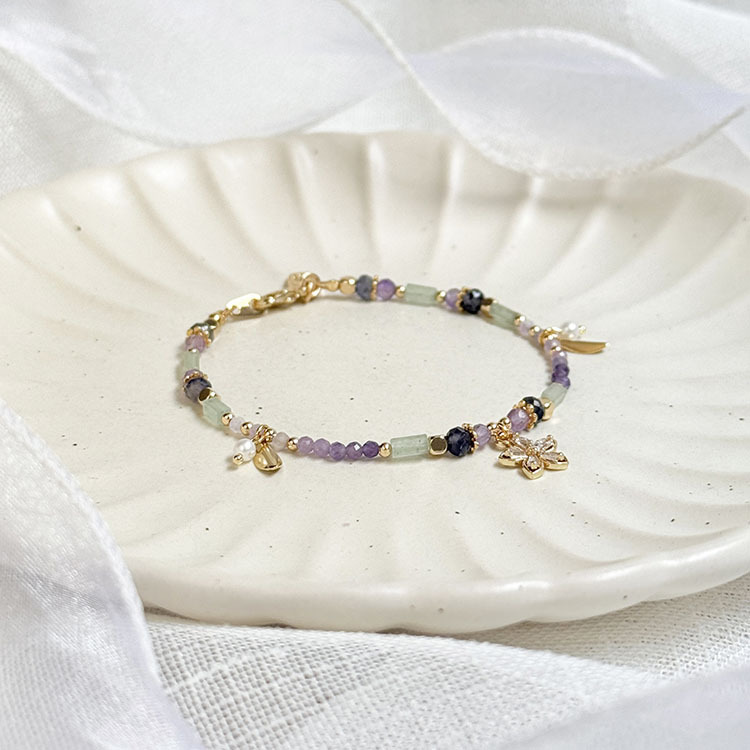 B01 / 生日花 • 貳月貳陸 • 小蔓長春花 – 菫青石 – 手鍊