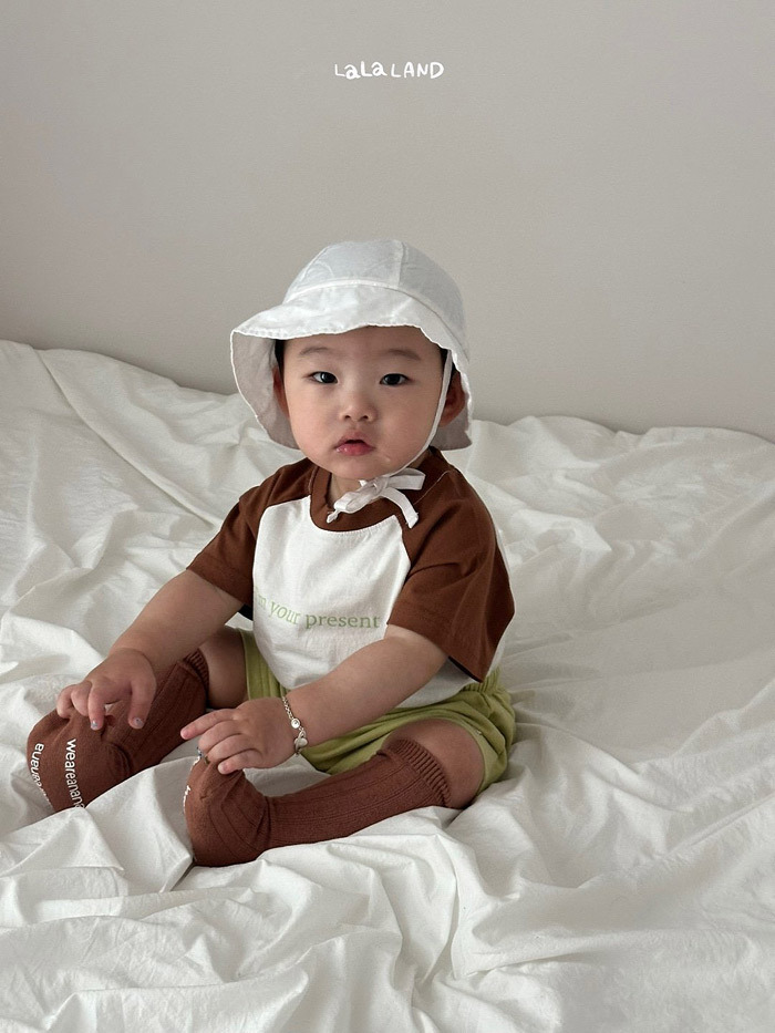 正韓夏lalaland 嫩嬰兩色拼袖上衣