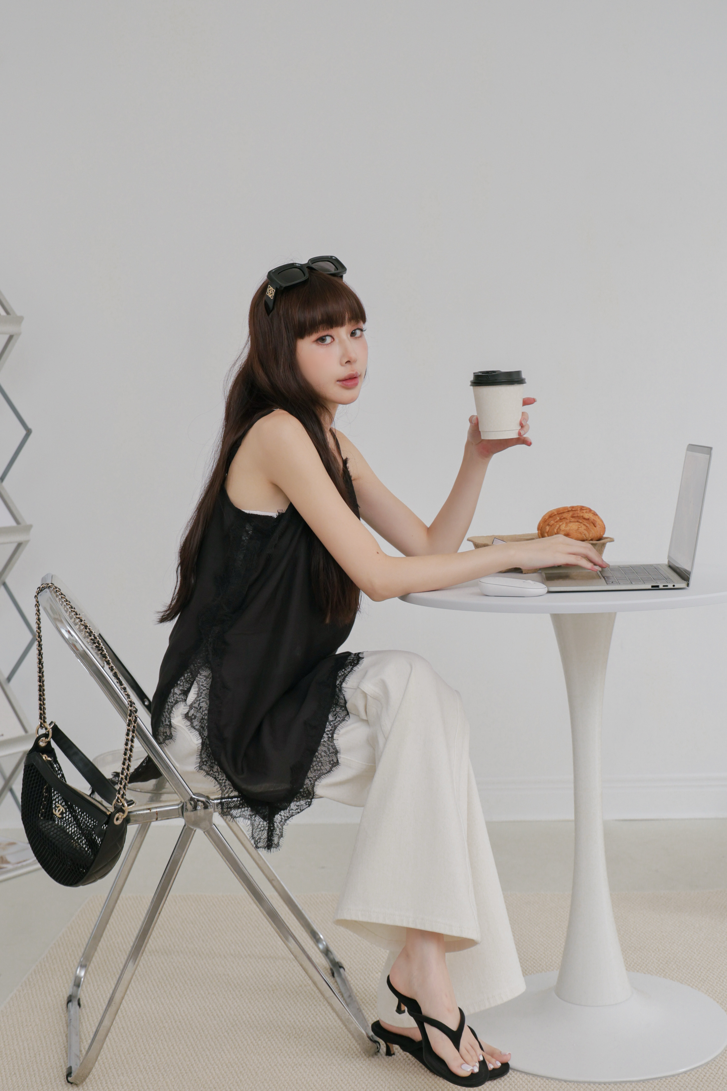 細節滿滿的蕾絲長版背心 P45