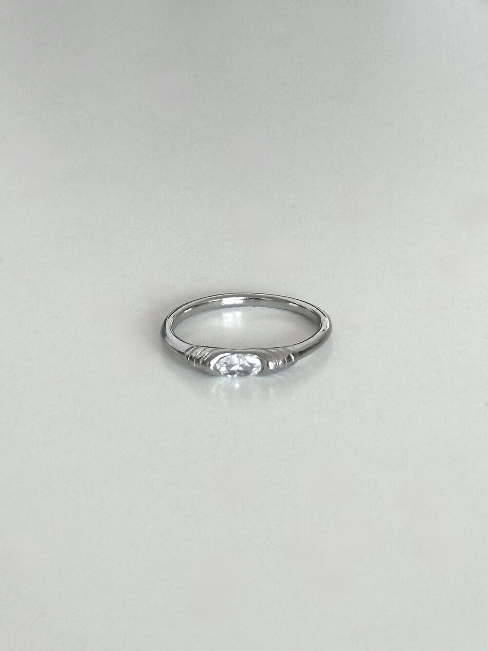 韓國限定🇰🇷 OFUSE oval cubic ring 簡約風 橢圓切工 水鑽 戒指 不鏽鋼材質 / 預購