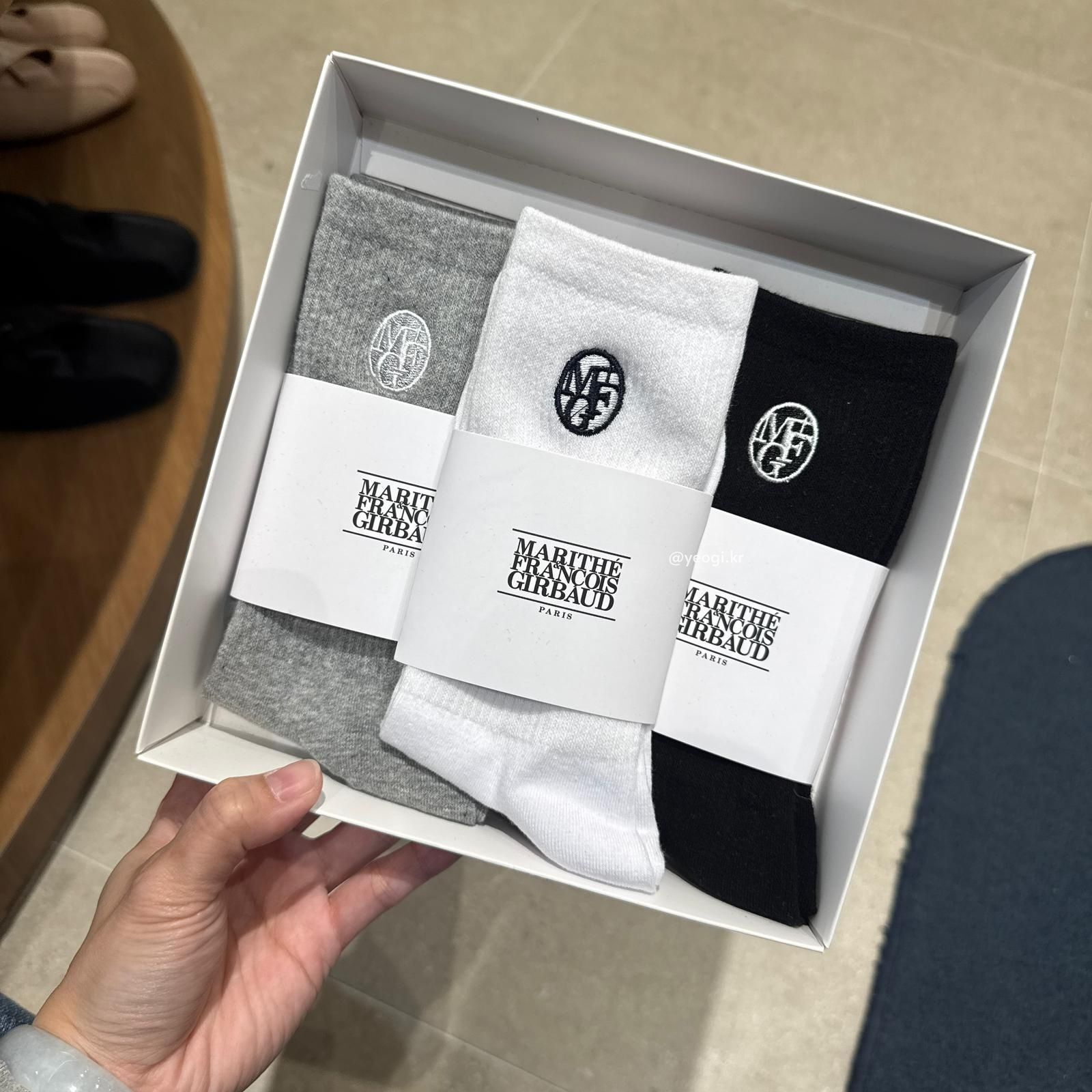 [11/4前入code每件最高可再-$20] MARITHE FRANCOIS GIRBAUD (MFG)｜CIRCLE LOGO SOCKS 3PACK multi